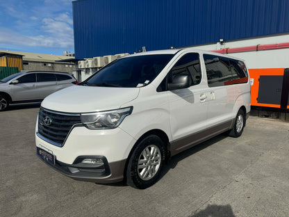 2019 HYUNDAI STAREX GOLD 2.5L CRDi AUTOMATIC TRANSMISSION Gold Aces Car Display Center