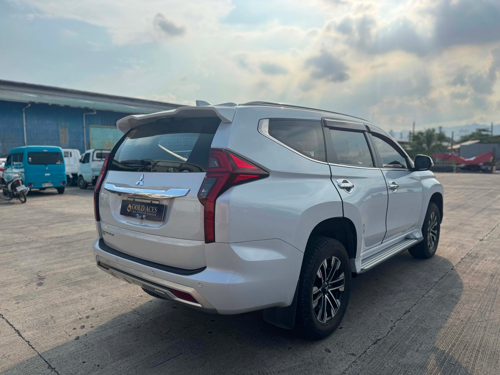 2020 MITSUBISHI MONTERO SPORT GT 2.4L DSL AUTOMATIC TRANSMISSION Gold Aces Car Display Center