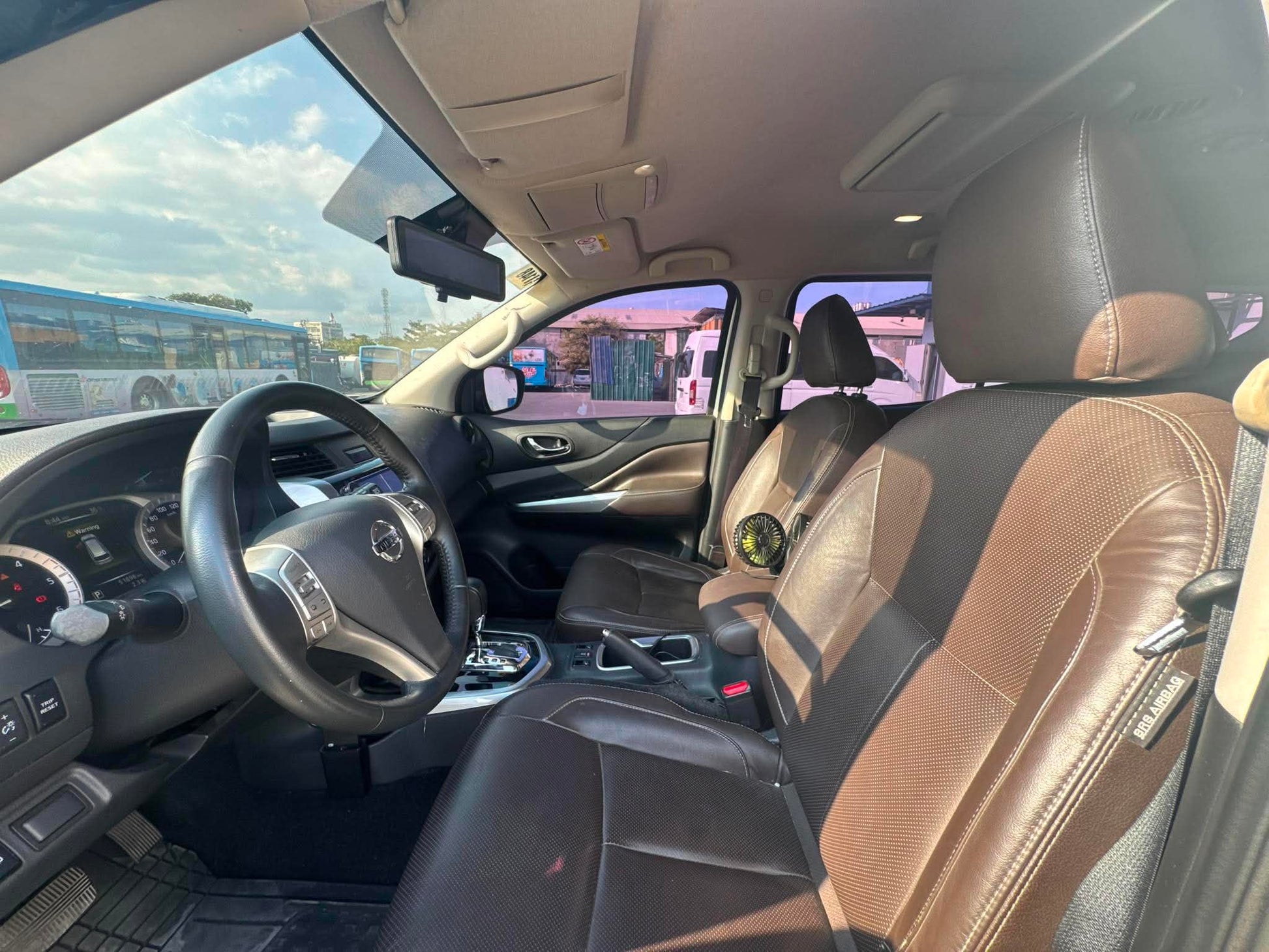 2019 NISSAN TERRA 2.5L VL 4X2 AUTOMATIC TRANMISSION Gold Aces Car Display Center
