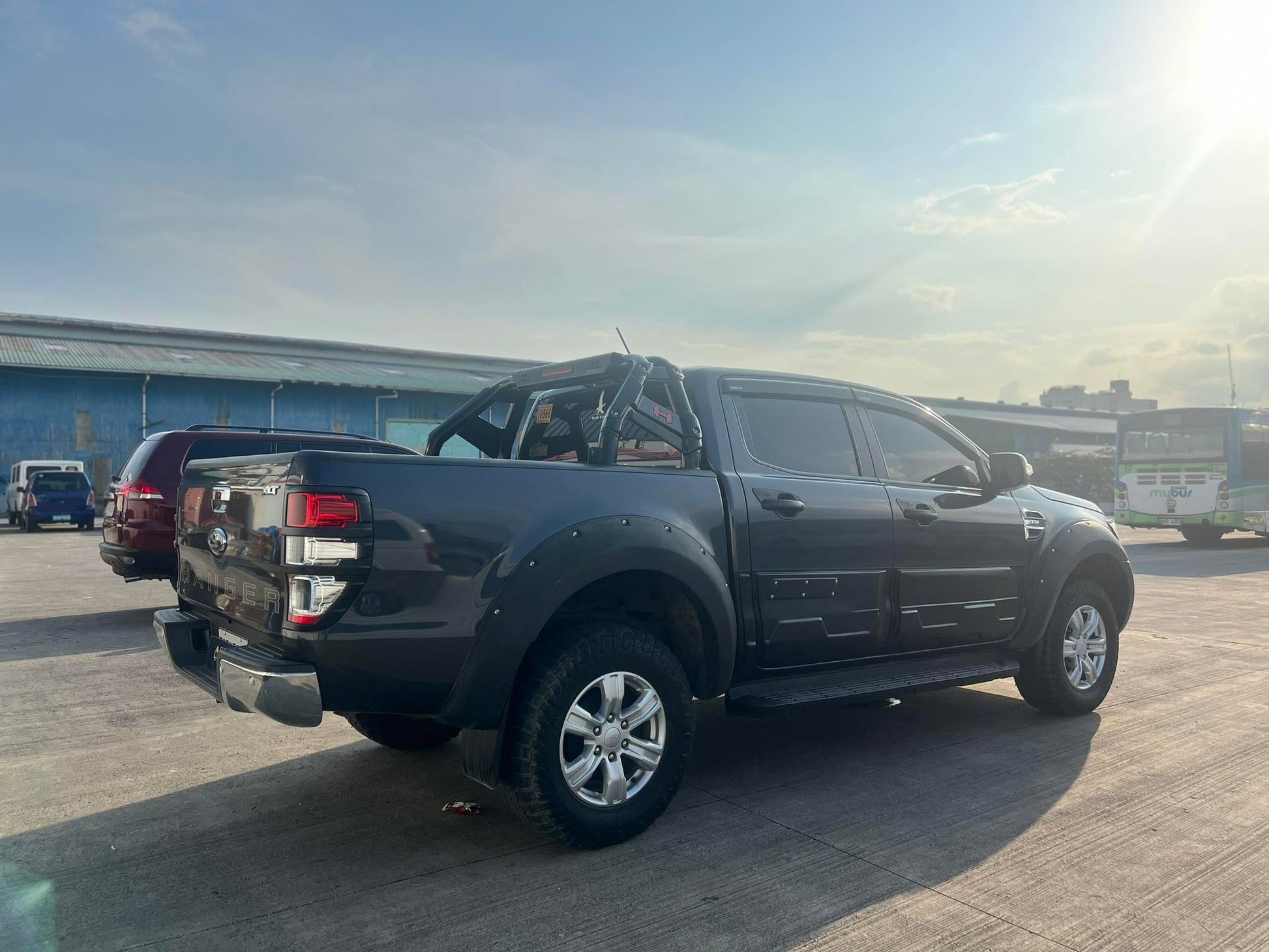 2019 FORD RANGER XLT 2.2L MANUAL TRANSMISSION Gold Aces Car Display Center