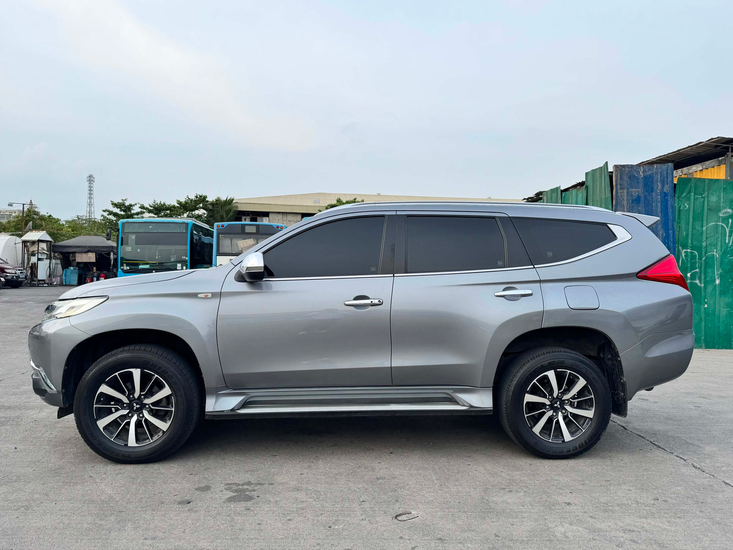2017 MITSUBISHI MONTERO SPORT GLS 4X2 2.4L DSL AUTOMATIC TRANSMISSION Gold Aces Car Display Center