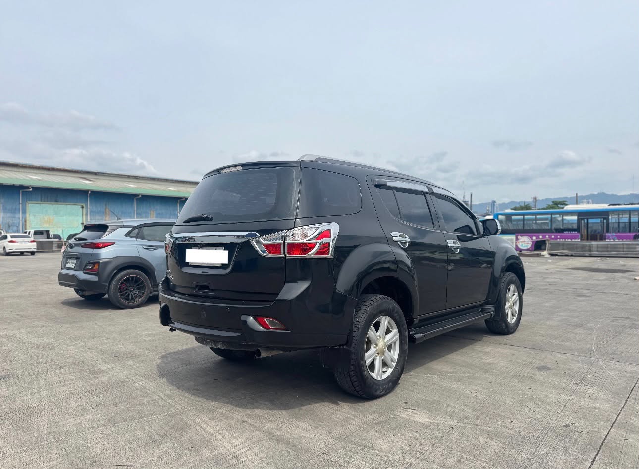 2015 ISUZU MUX LSA 2.4L AUTOMATIC TRANSMISSION Gold Aces Car Display Center