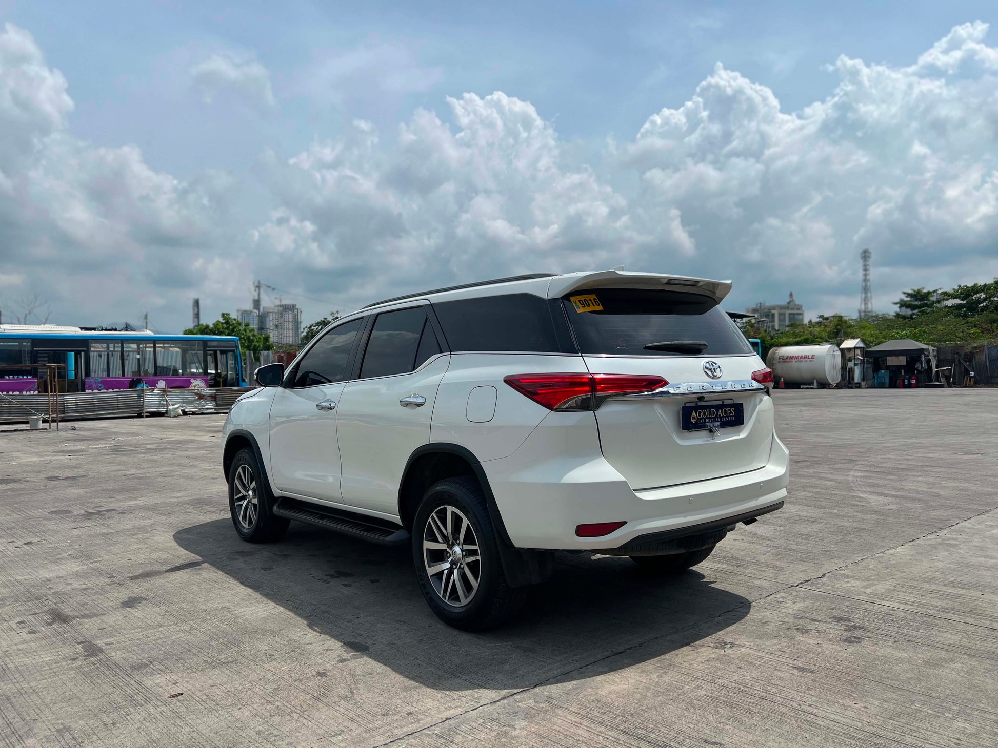 2016 TOYOTA FORTUNER 2.4L V 4X2 AUTOMATIC TRANSMISSION TOYOTA
