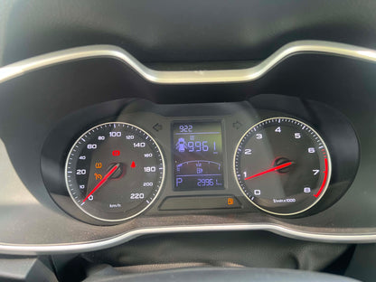 2024 MG ZS ALPHA 1.5L AUTOMATIC TRANSMISSION Gold Aces Car Display Center