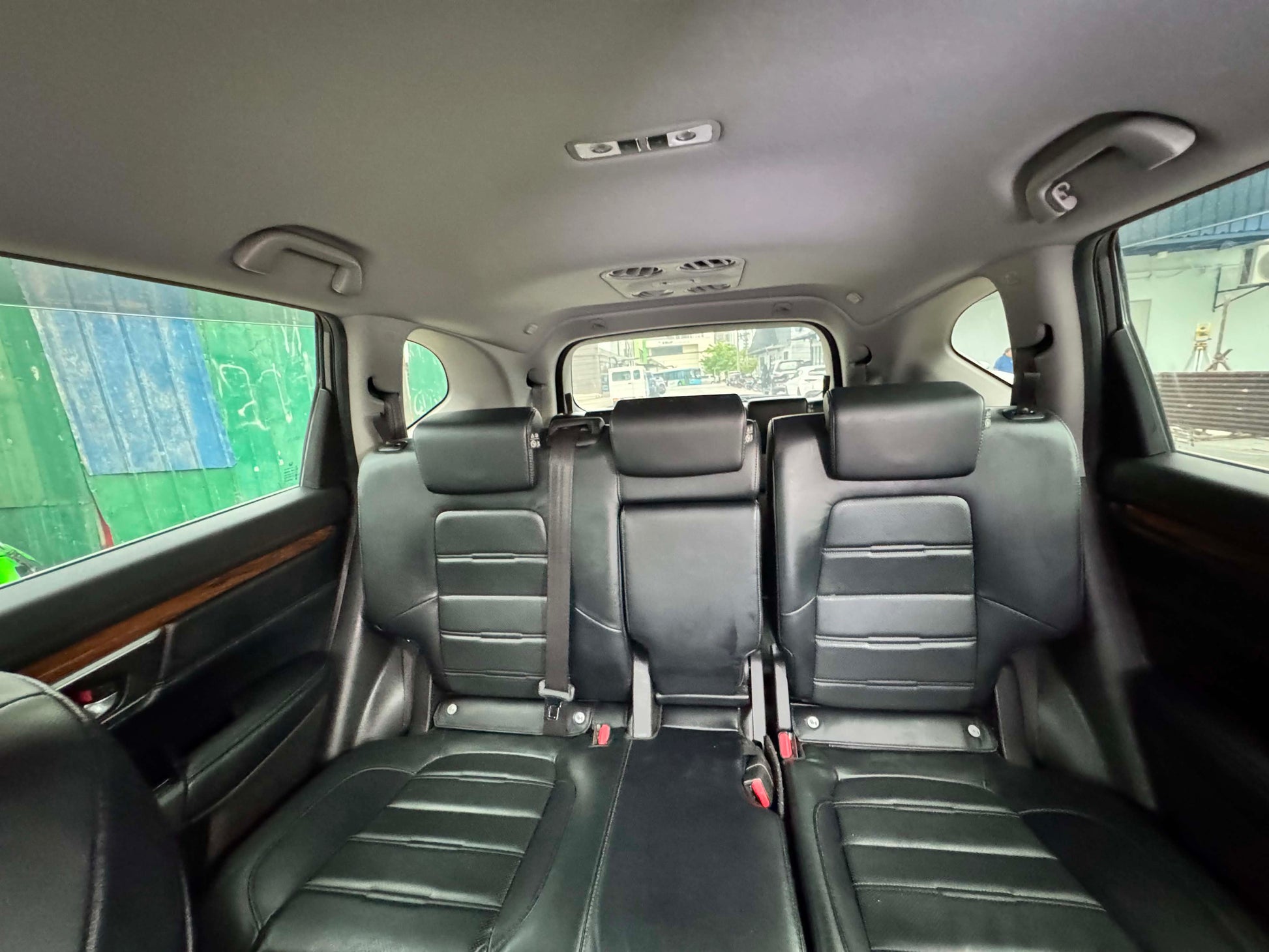 2018 HONDA CRV 1.6L TURBO DIESEL 4X2 AUTOMATIC TRANSMISSION Gold Aces Car Display Center