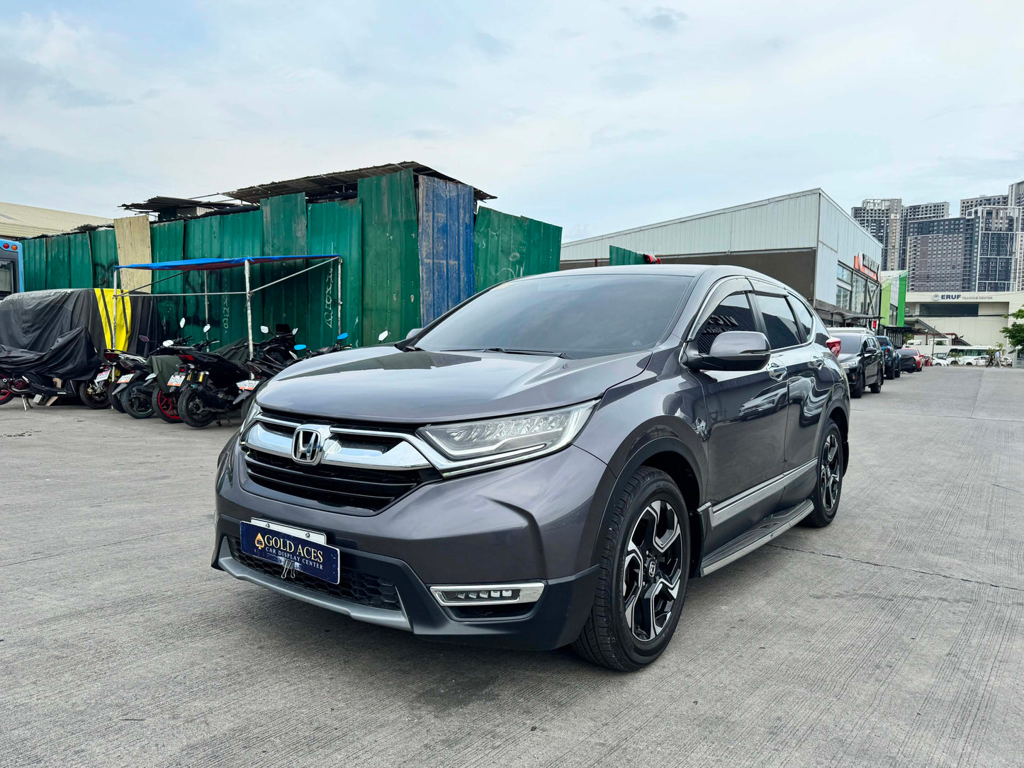 2018 HONDA CRV 1.6L TURBO DIESEL 4X2 AUTOMATIC TRANSMISSION Gold Aces Car Display Center