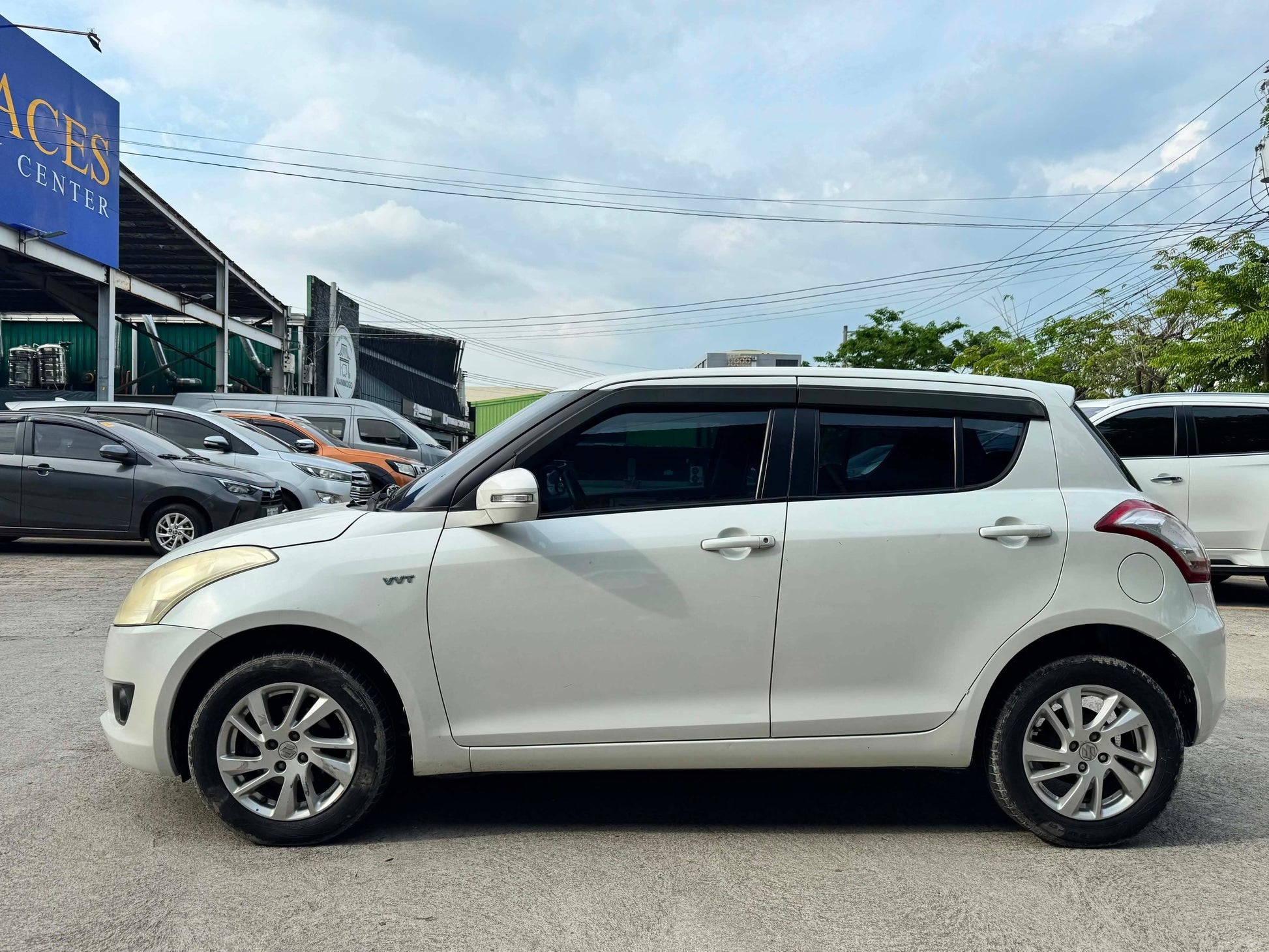 2015 SUZUKI SWIFT 1.2L AUTOMATIC TRANSMISSION (58TKMS ONLY!) Gold Aces Car Display Center