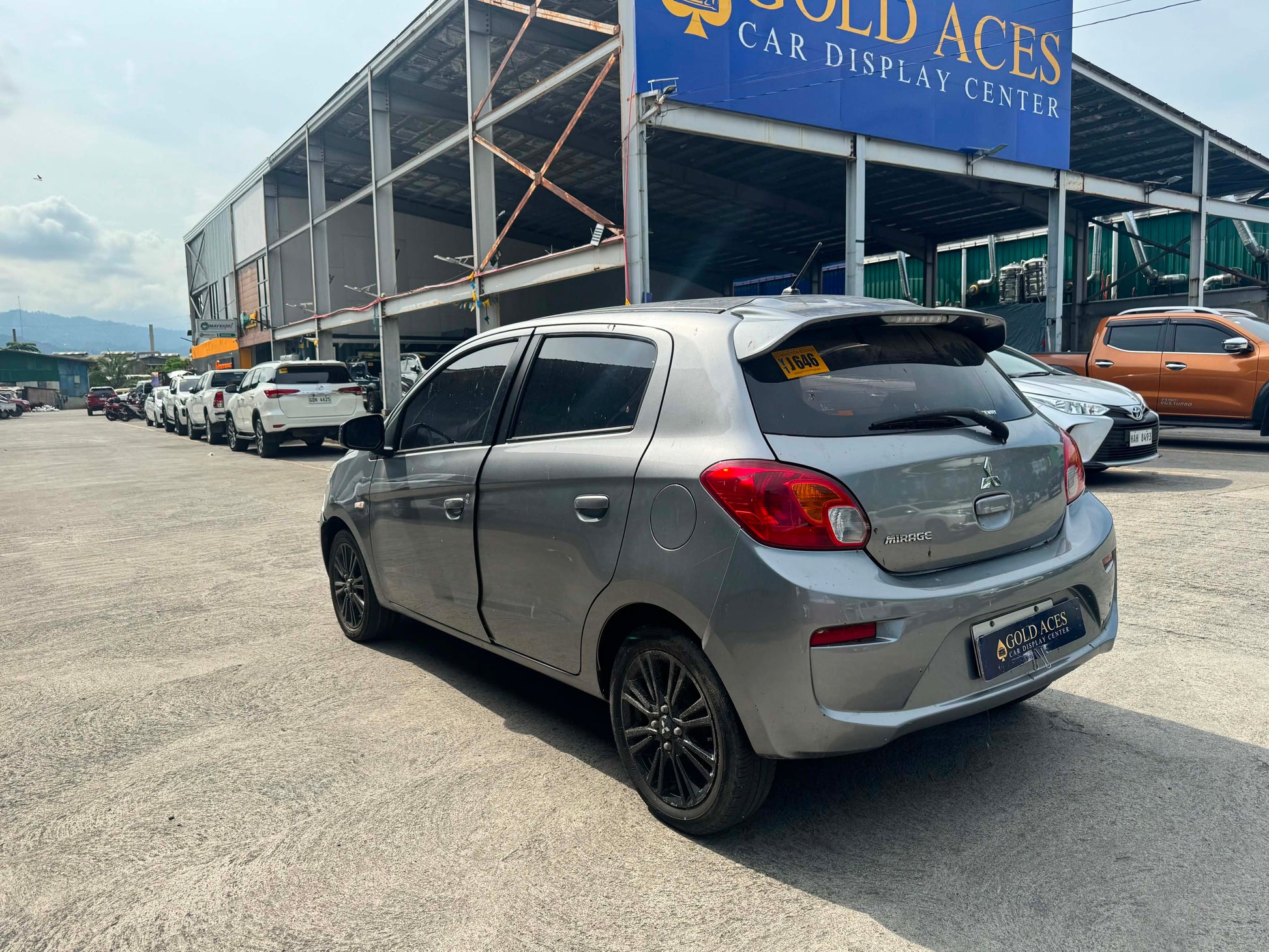 2023 MITSUBISHI MIRAGE HATCHBACK GLX 1.2L AUTOMATIC TRANSMISSION Gold Aces Car Display Center