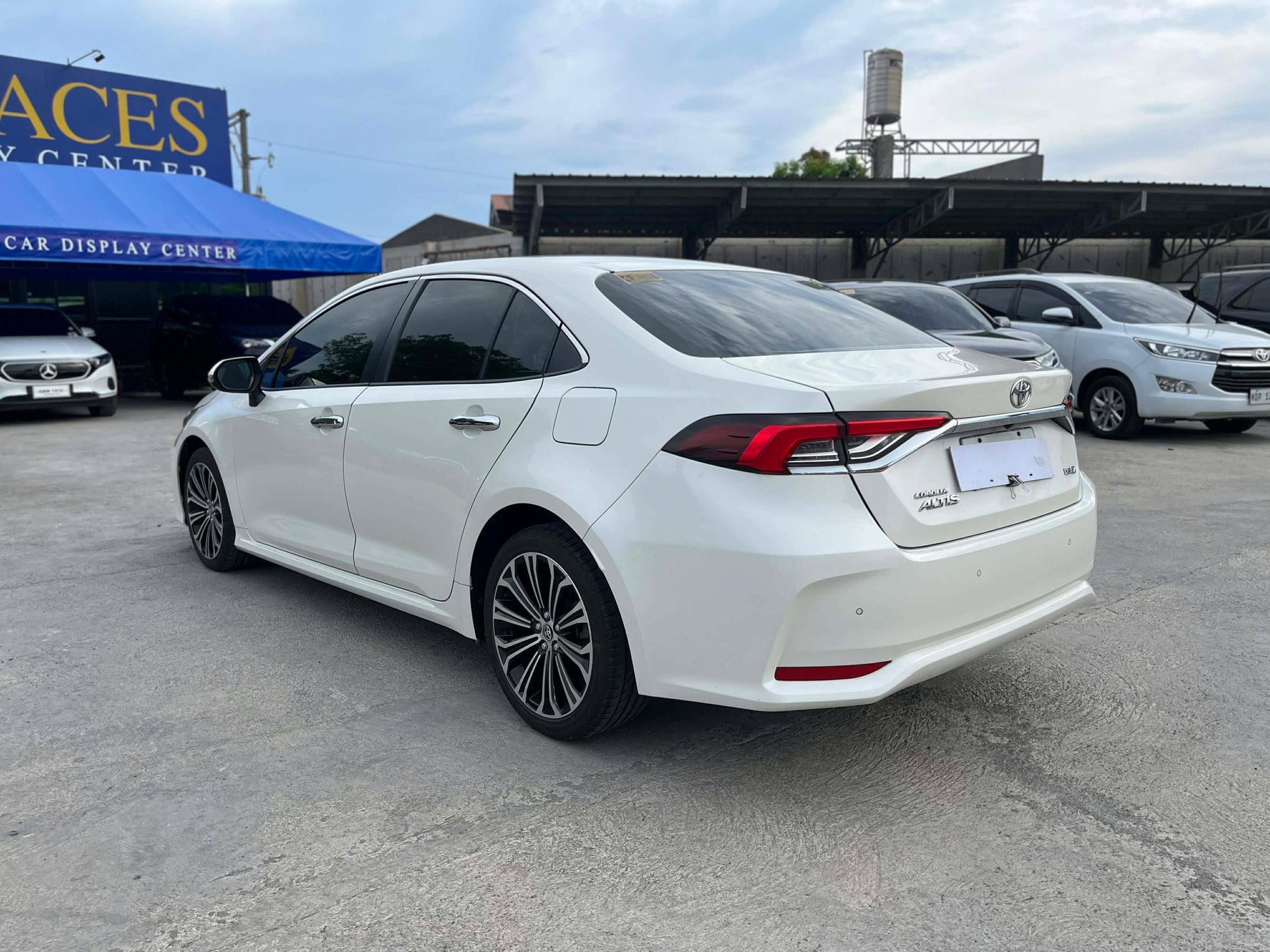 2019 TOYOTA ALTIS 1.6L V AUTOMATIC TRANSMISSION (35TKMS ONLY!) Gold Aces Car Display Center