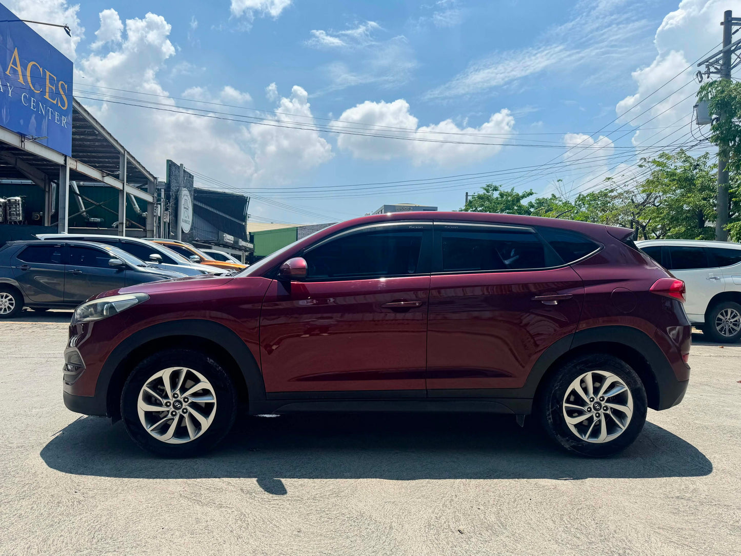 2016 HYUNDAI TUCSON 2.0L GL MANUAL TRANSMISSION (64TKMS ONLY!) Gold Aces Car Display Center