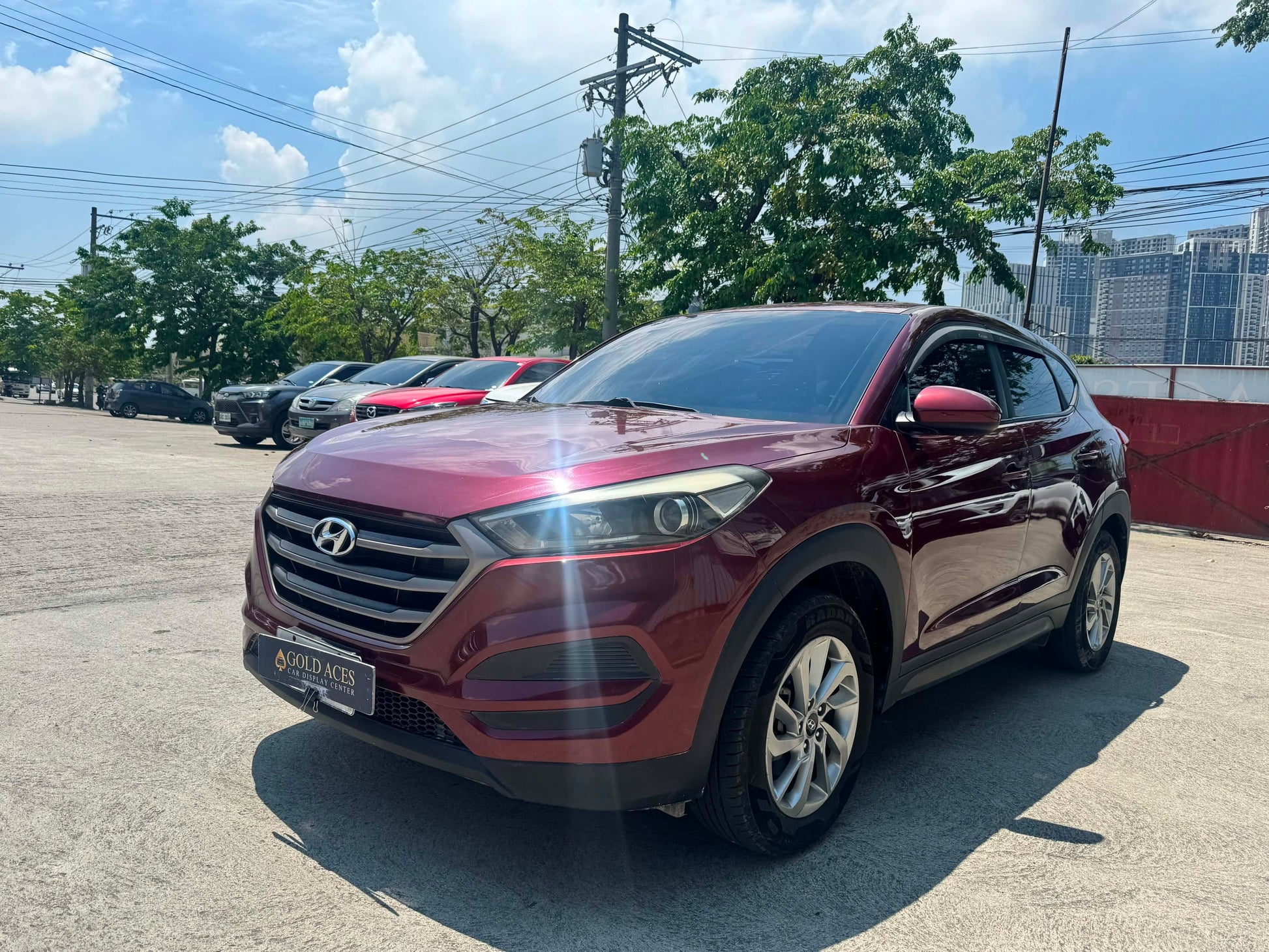 2016 HYUNDAI TUCSON 2.0L GL MANUAL TRANSMISSION (64TKMS ONLY!) Gold Aces Car Display Center