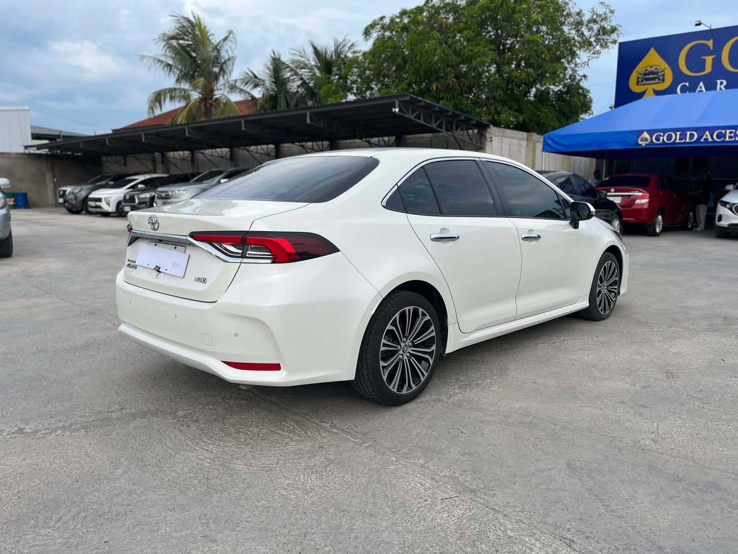 2019 TOYOTA ALTIS 1.6L V AUTOMATIC TRANSMISSION (35TKMS ONLY!) Gold Aces Car Display Center