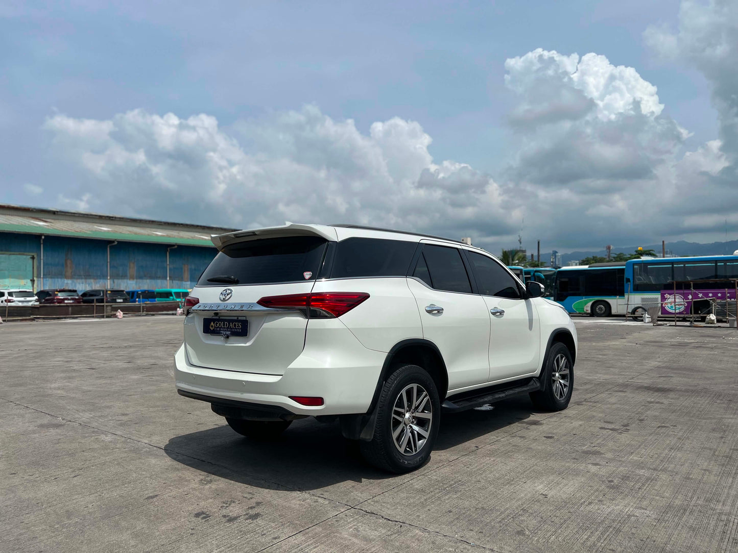 2016 TOYOTA FORTUNER 2.4L V 4X2 AUTOMATIC TRANSMISSION TOYOTA