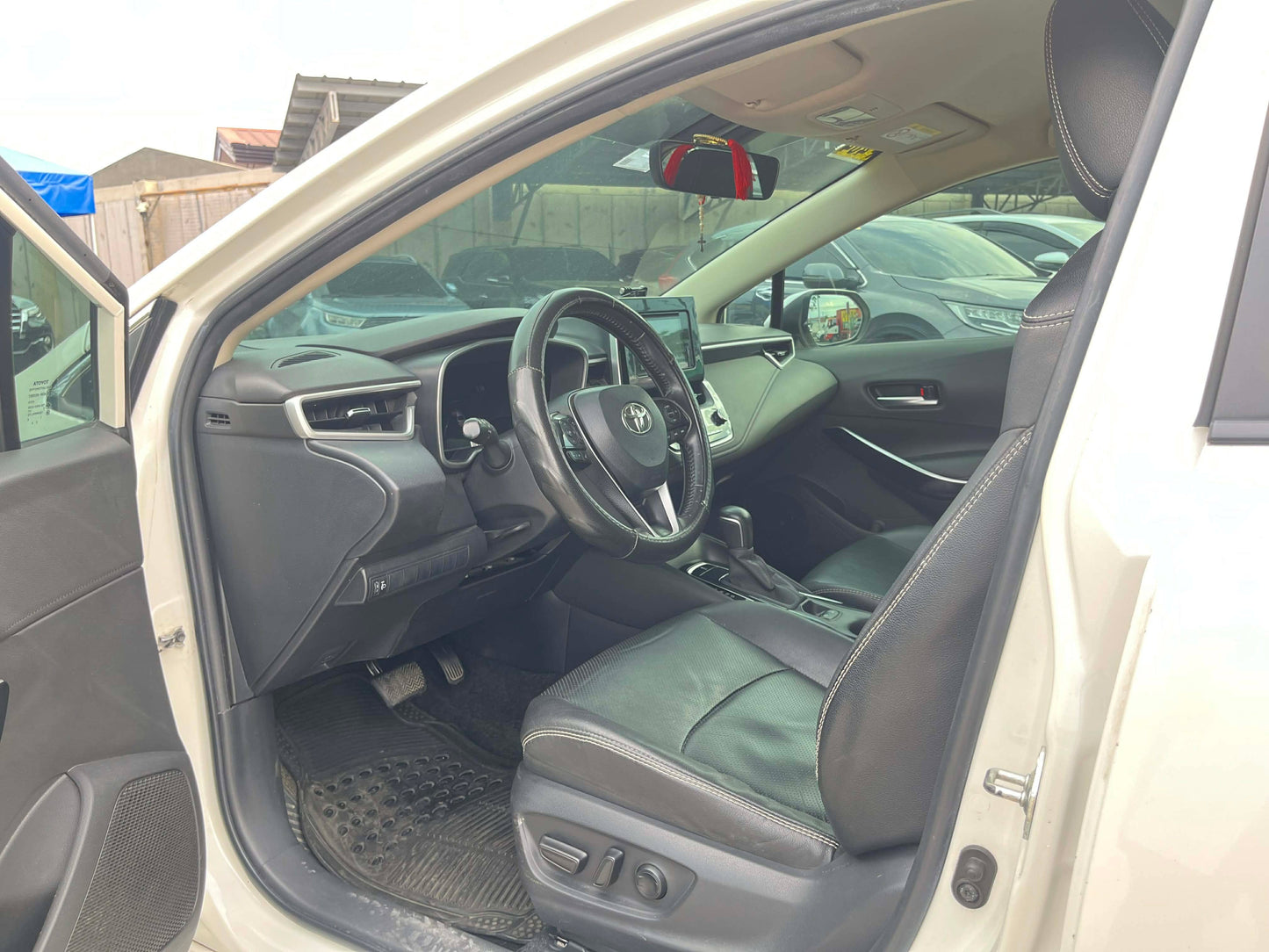 2019 TOYOTA ALTIS 1.6L V AUTOMATIC TRANSMISSION (35TKMS ONLY!) Gold Aces Car Display Center