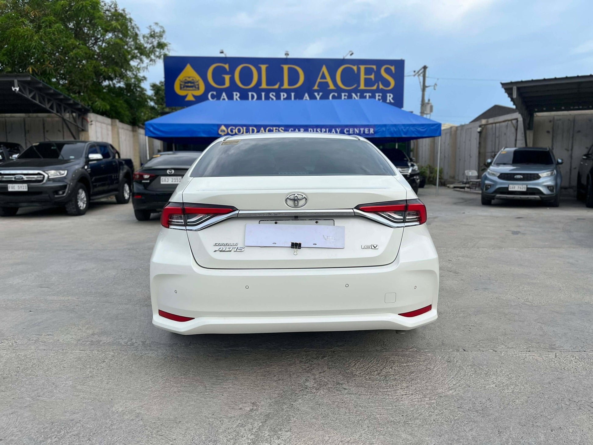2019 TOYOTA ALTIS 1.6L V AUTOMATIC TRANSMISSION (35TKMS ONLY!) Gold Aces Car Display Center