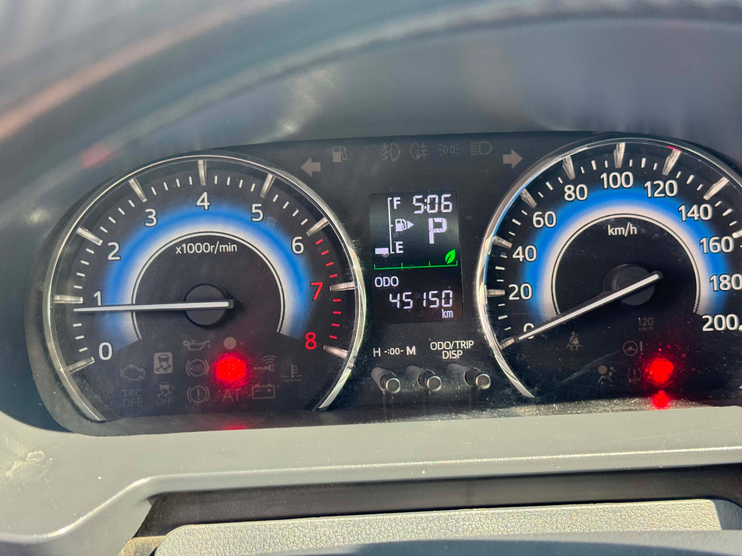 2018 TOYOTA RUSH 1.5L G AUTOMATIC TRANSMISSION Gold Aces Car Display Center
