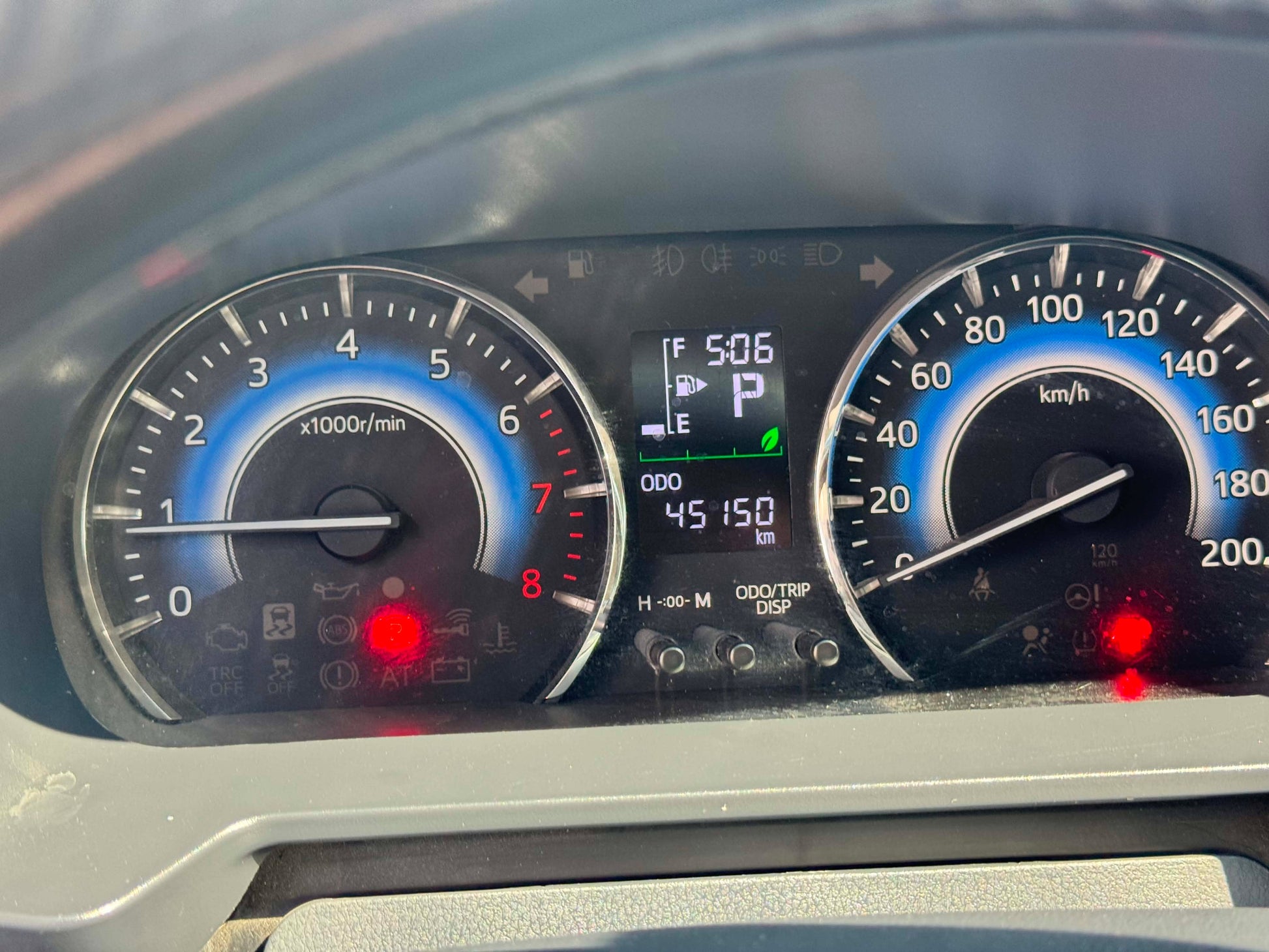 2018 TOYOTA RUSH 1.5L G AUTOMATIC TRANSMISSION Gold Aces Car Display Center