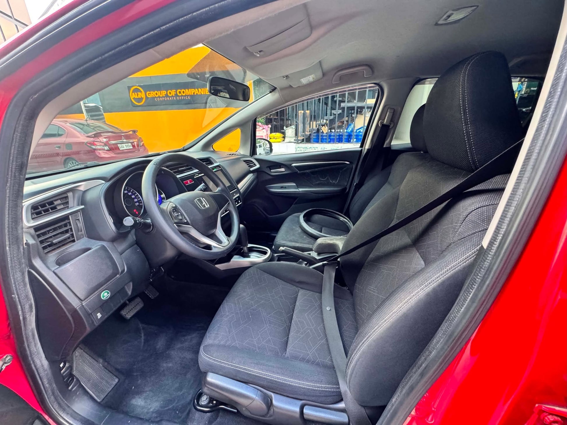 2015 HONDA JAZZ 1.5L VX AUTOMATIC TRANSMISSION Gold Aces Car Display Center