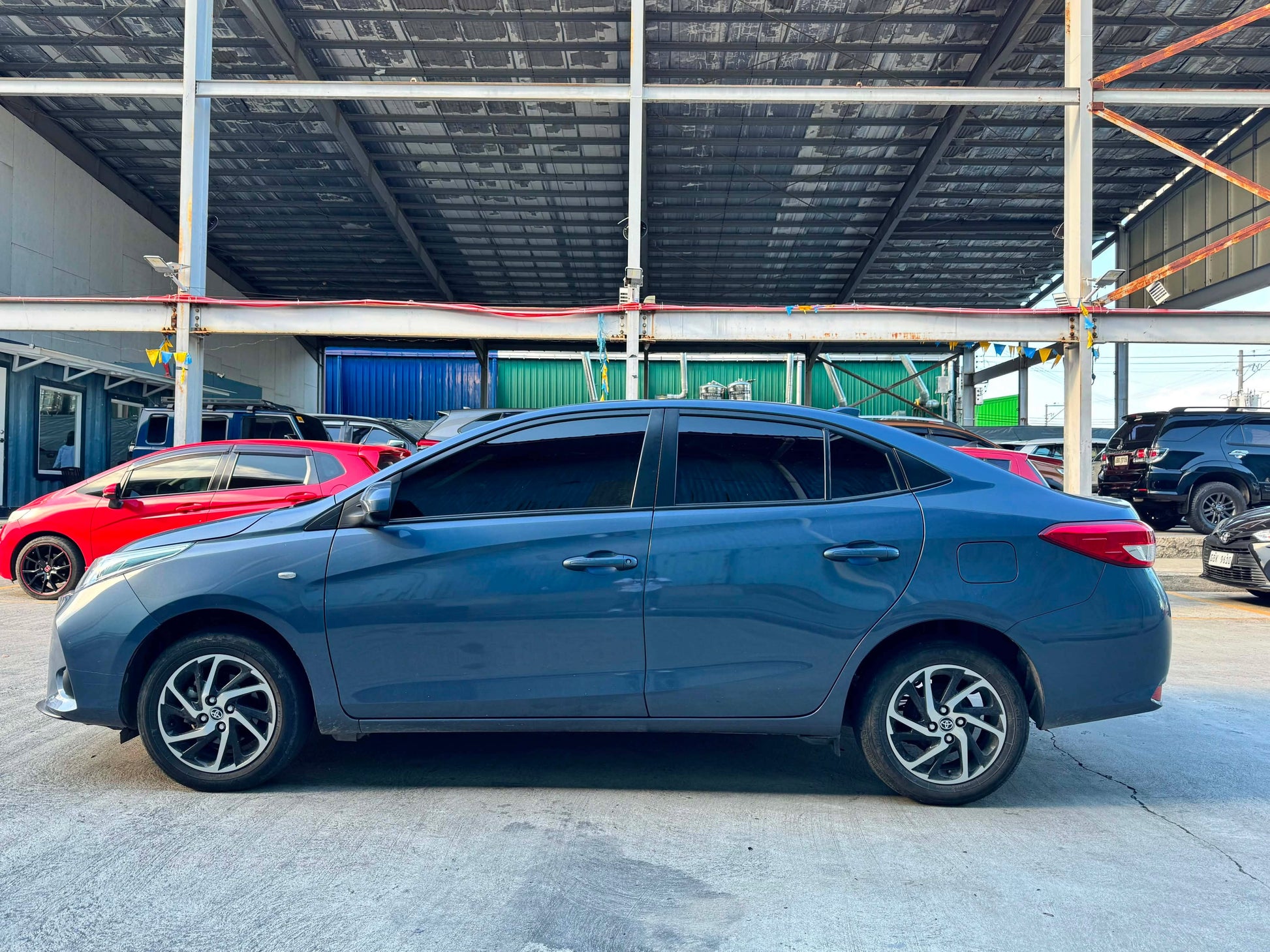 2023 TOYOTA VIOS 1.3L XLE AUTOMATIC TRANSMISSION Gold Aces Car Display Center