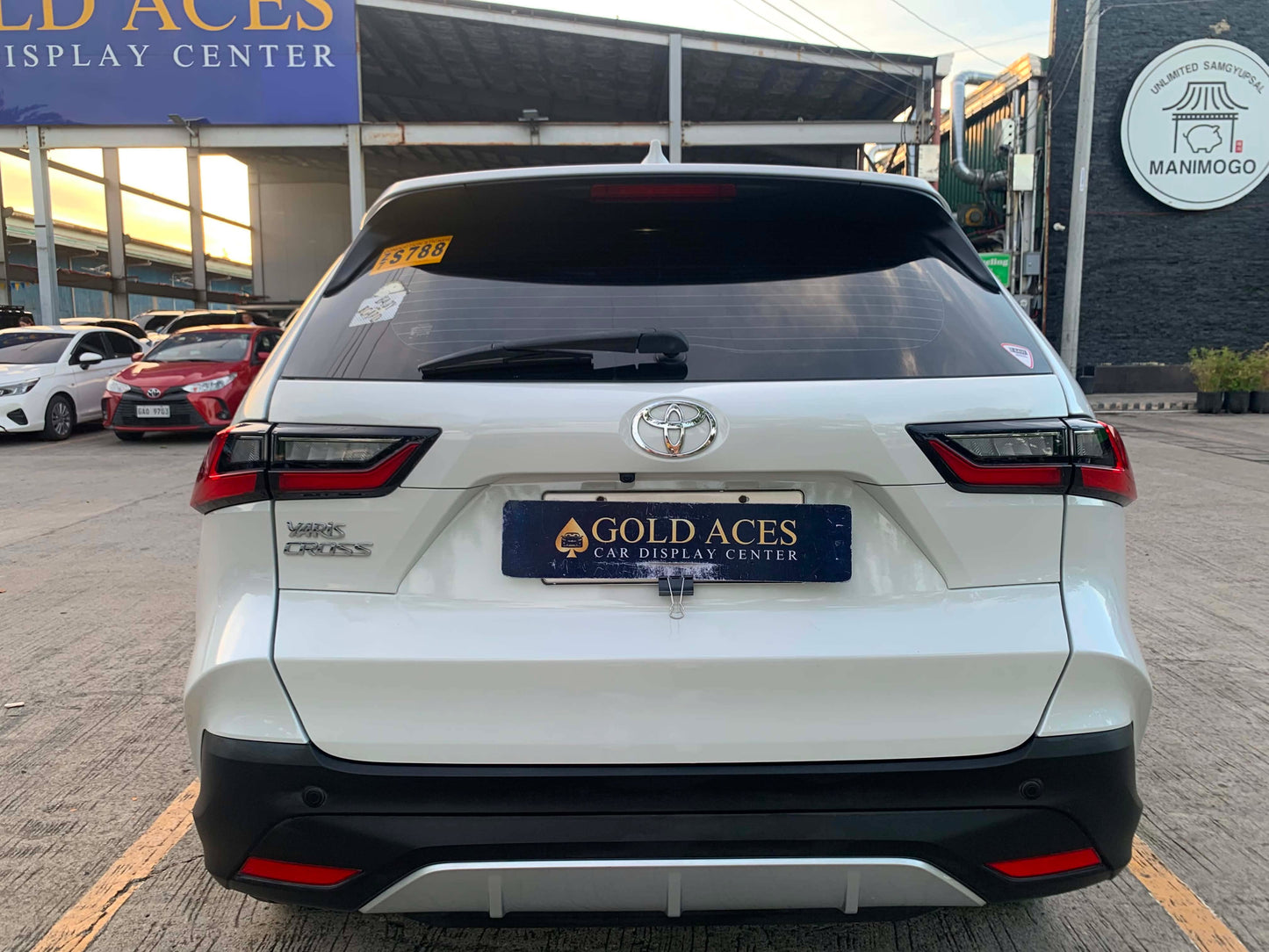 2024 TOYOTA YARIS CROSS 1.5L V AUTOMATIC TRANSMISSION Gold Aces Car Display Center