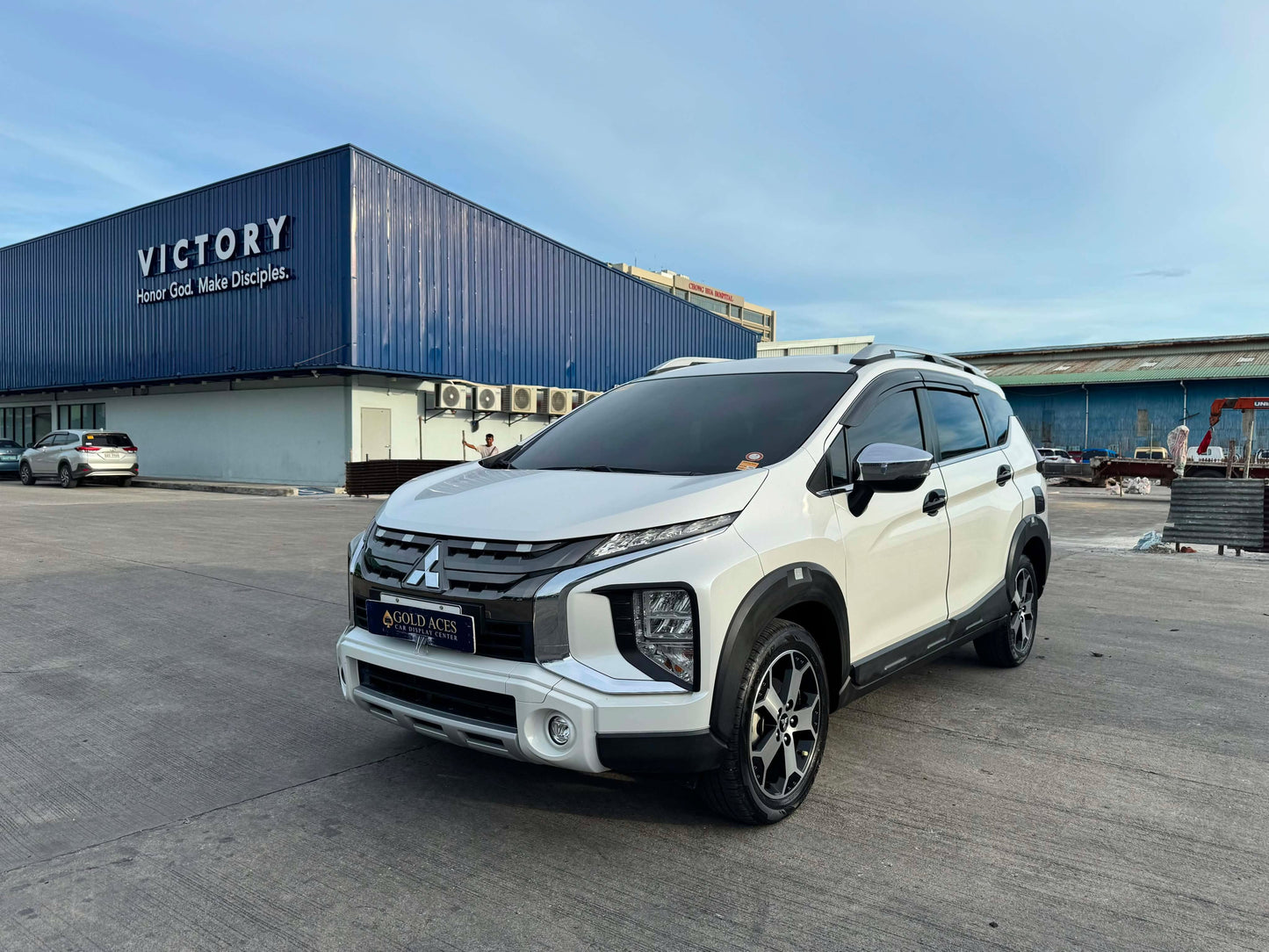 2021 MITSUBISHI XPANDER CROSS 1.5L AUTOMATIC TRANSMISSION Gold Aces Car Display Center