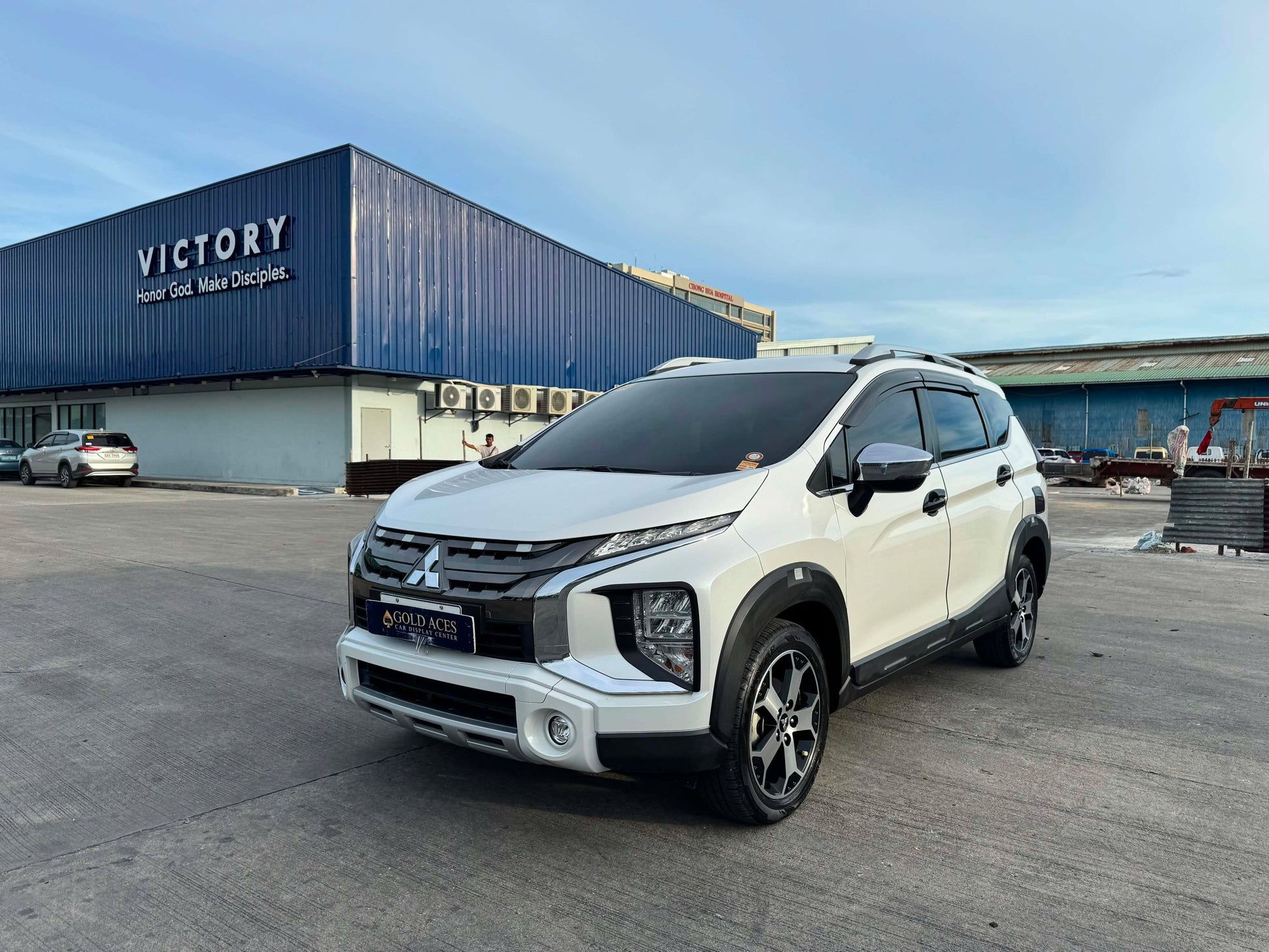 2021 MITSUBISHI XPANDER CROSS 1.5L AUTOMATIC TRANSMISSION Gold Aces Car Display Center