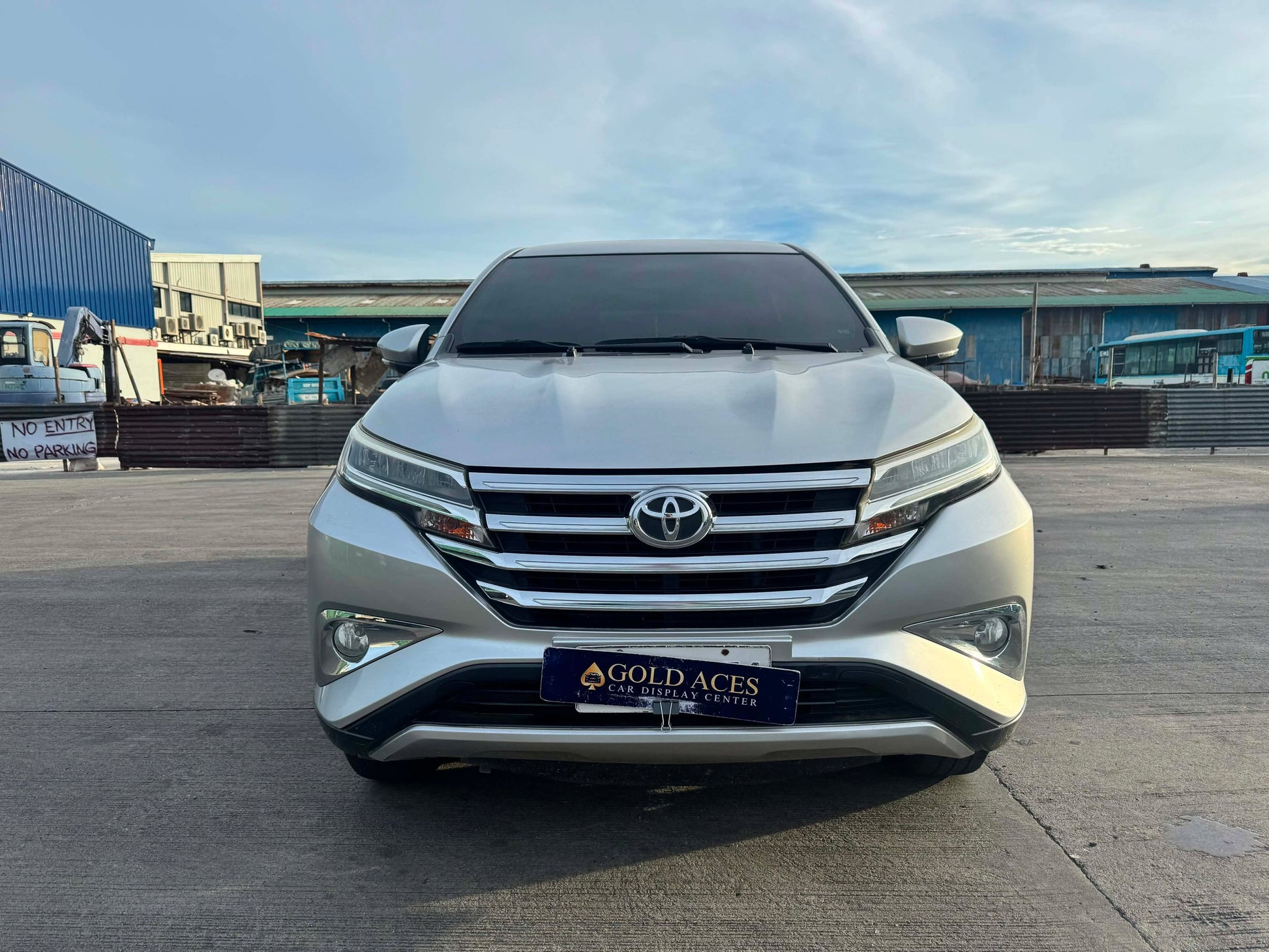 2018 TOYOTA RUSH 1.5L E AUTOMATIC TRANSMISSION Gold Aces Car Display Center
