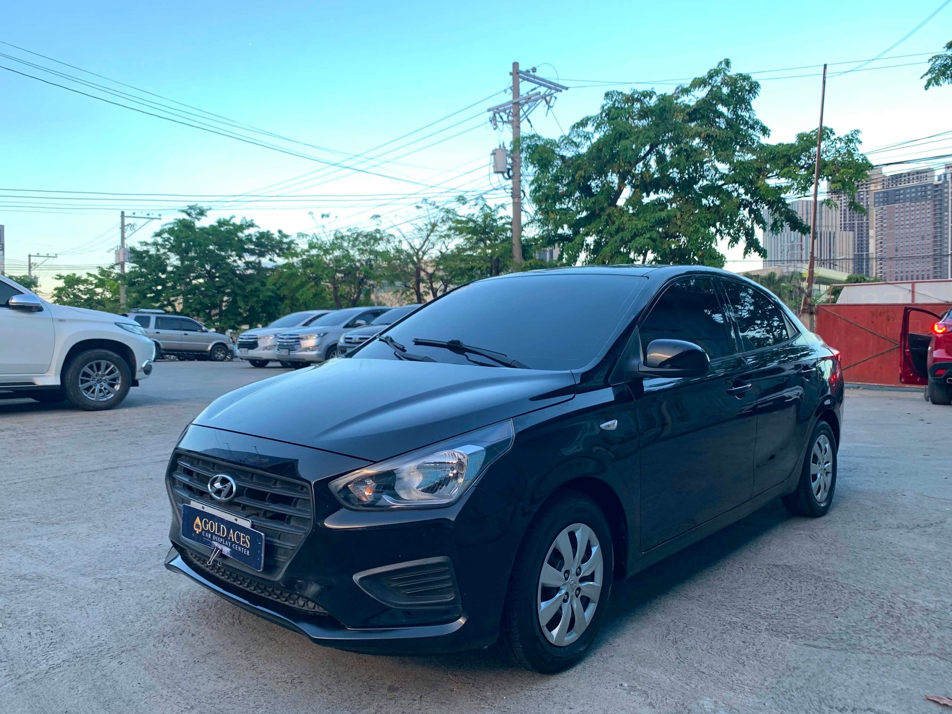 2020 HYUNDAI REINA 1.4L GL MANUAL TRANSMISSION (27TKM ONLY!) Gold Aces Car Display Center