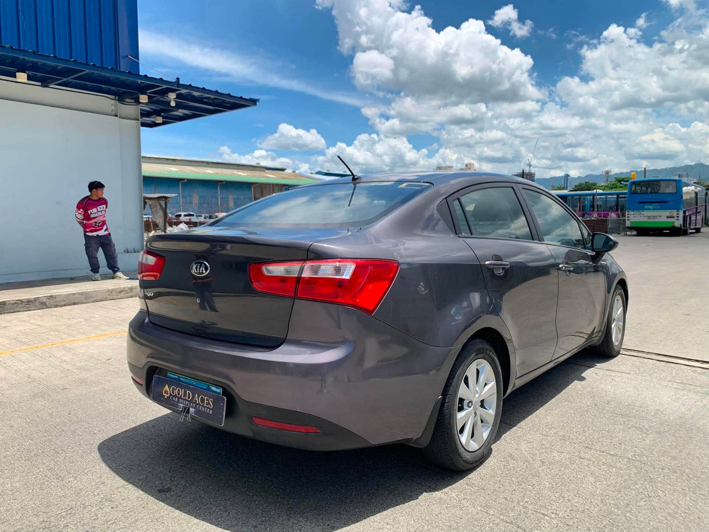 2012 KIA RIO EX 1.4 MANUAL TRANSMISSION Gold Aces Car Display Center