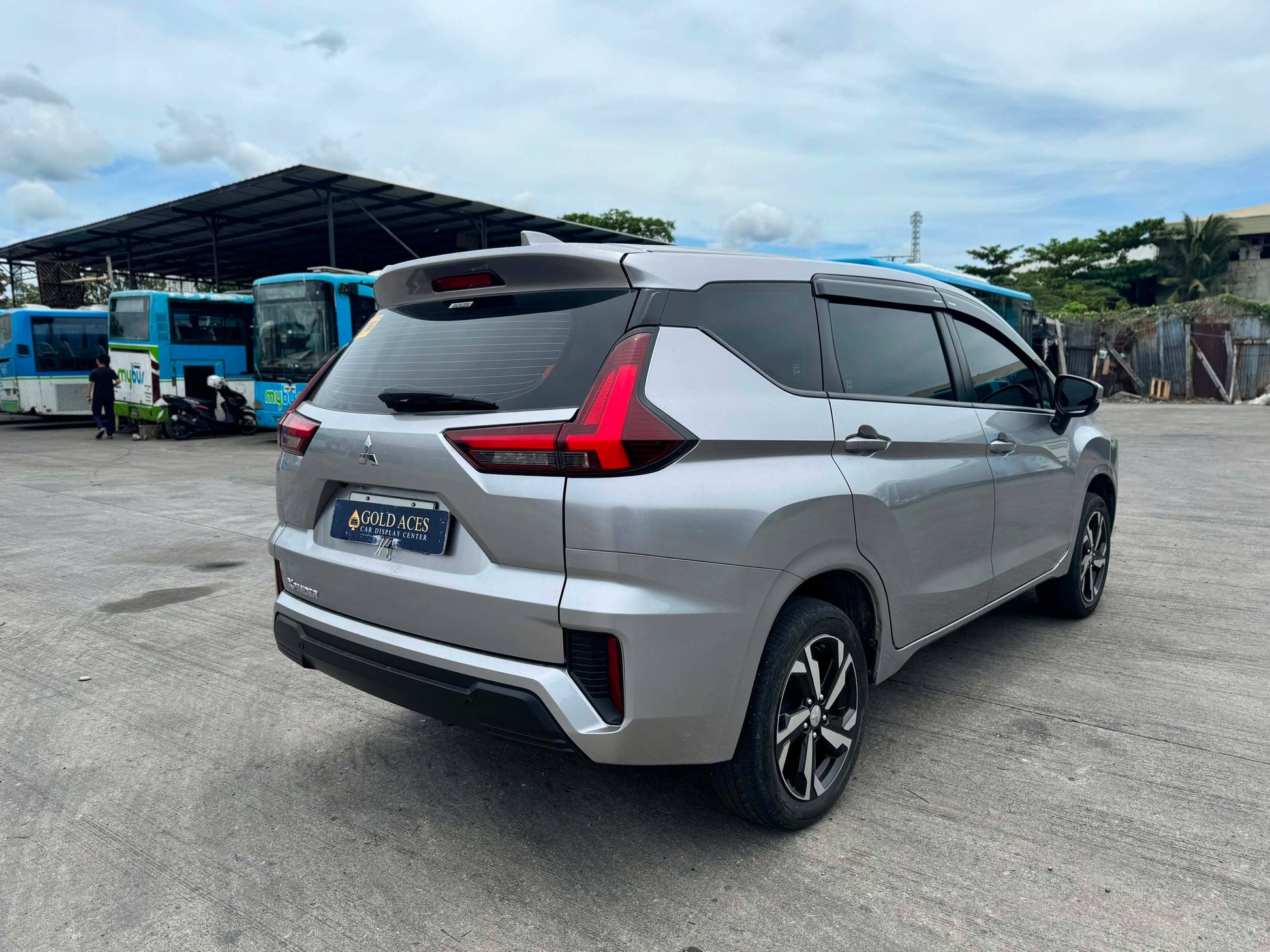 2023 MITSUBISHI XPANDER 1.5L GLX AUTOMATIC TRANSMISSION Gold Aces Car Display Center