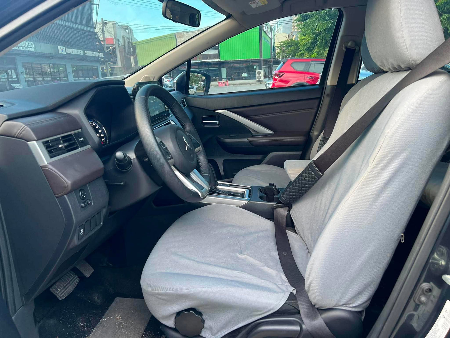2025 MITSUBISHI XPANDER 1.5L GLS AUTOMATIC TRANSMISSION (6TKMS ONLY!) Gold Aces Car Display Center