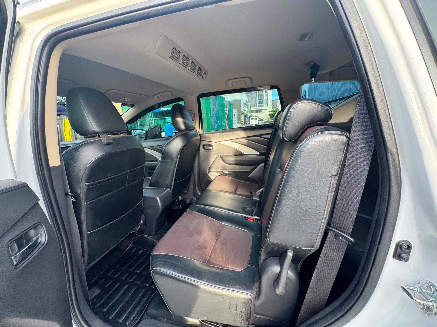 2021 MITSUBISHI XPANDER CROSS 1.5L AUTOMATIC TRANSMISSION Gold Aces Car Display Center