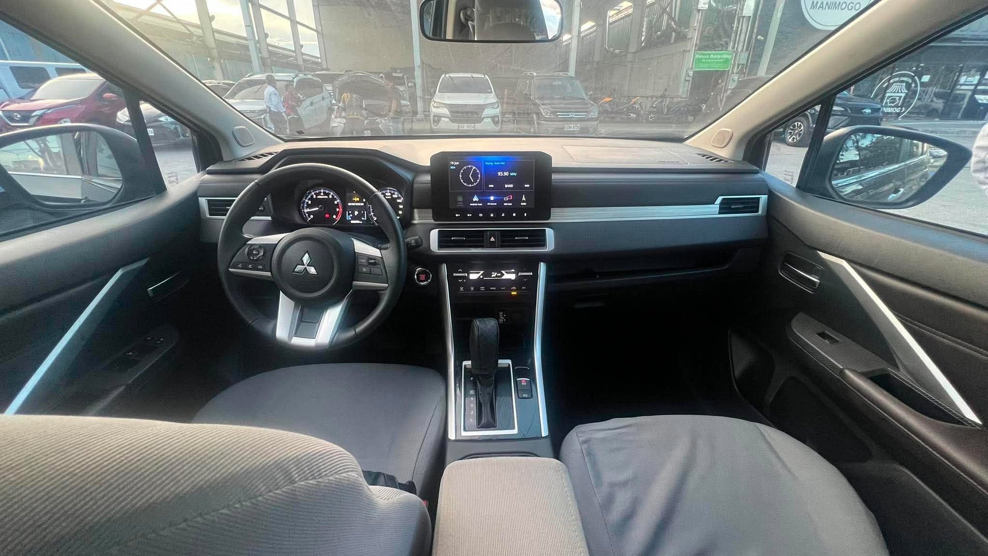 2025 MITSUBISHI XPANDER 1.5L GLS AUTOMATIC TRANSMISSION (6TKMS ONLY!) Gold Aces Car Display Center