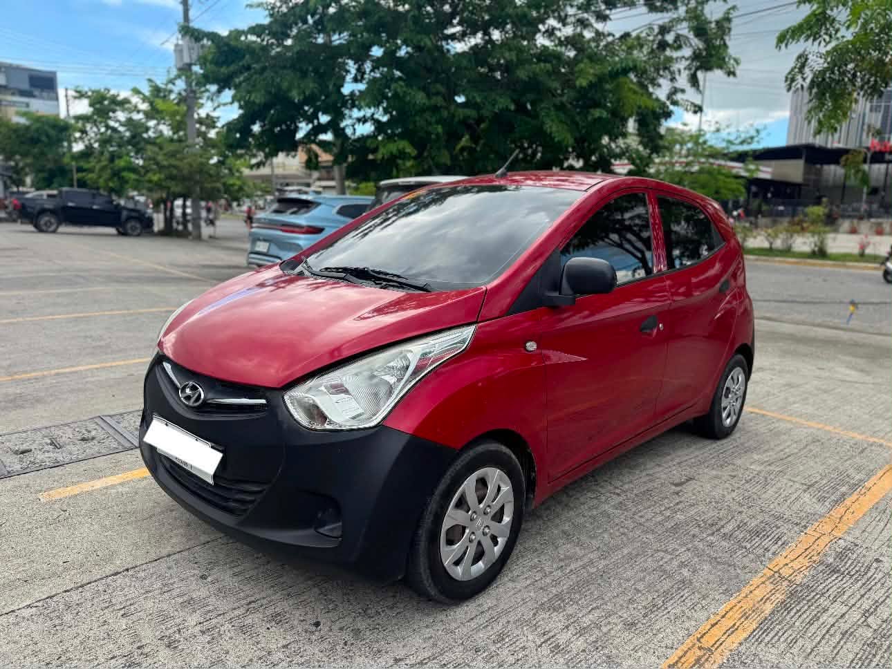2015 HYUNDAI EON GLX 0.8L MANUAL TRANSMISSION Gold Aces Car Display Center