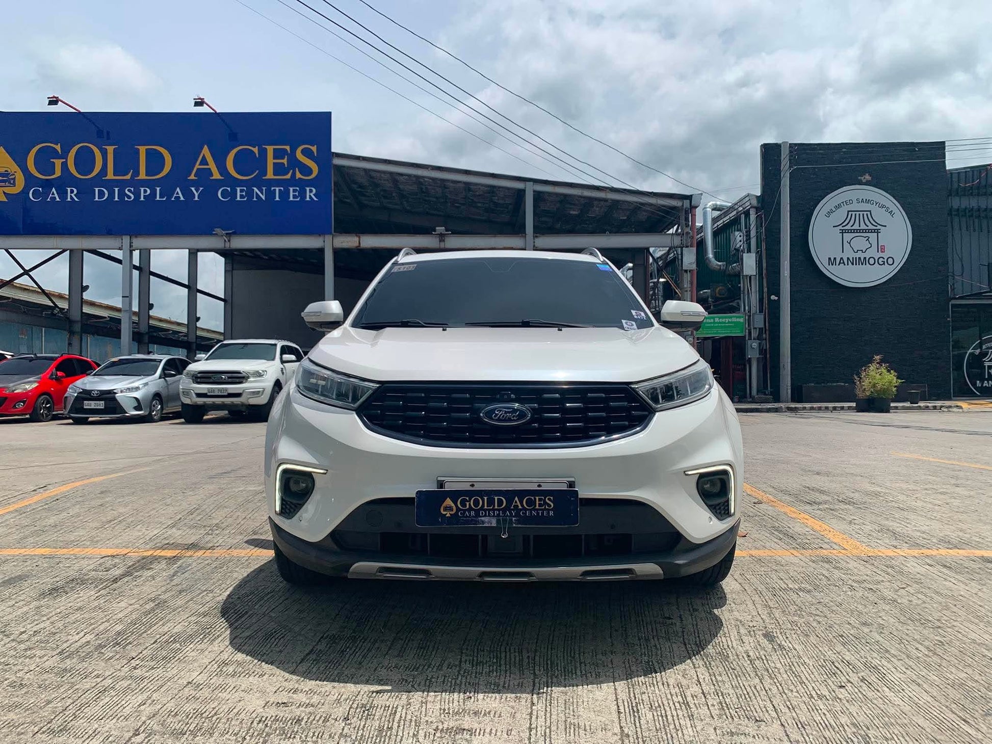 2022 FORD TERRITORY 1.5L TITANIUM AUTOMATIC TRANSMISSION Gold Aces Car Display Center