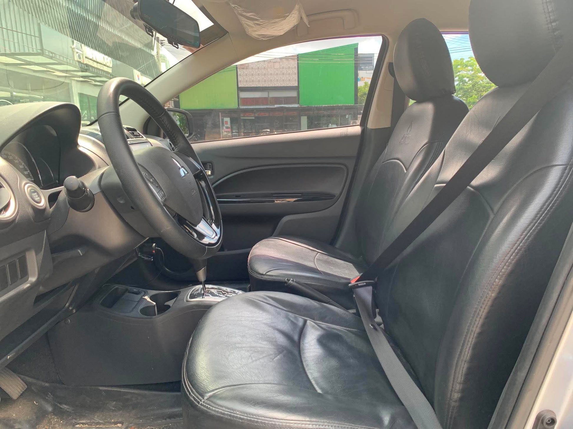 2024 MITSUBISHI MIRAGE G4 GLS 1.2L AUTOMATIC TRANSMISSION Gold Aces Car Display Center