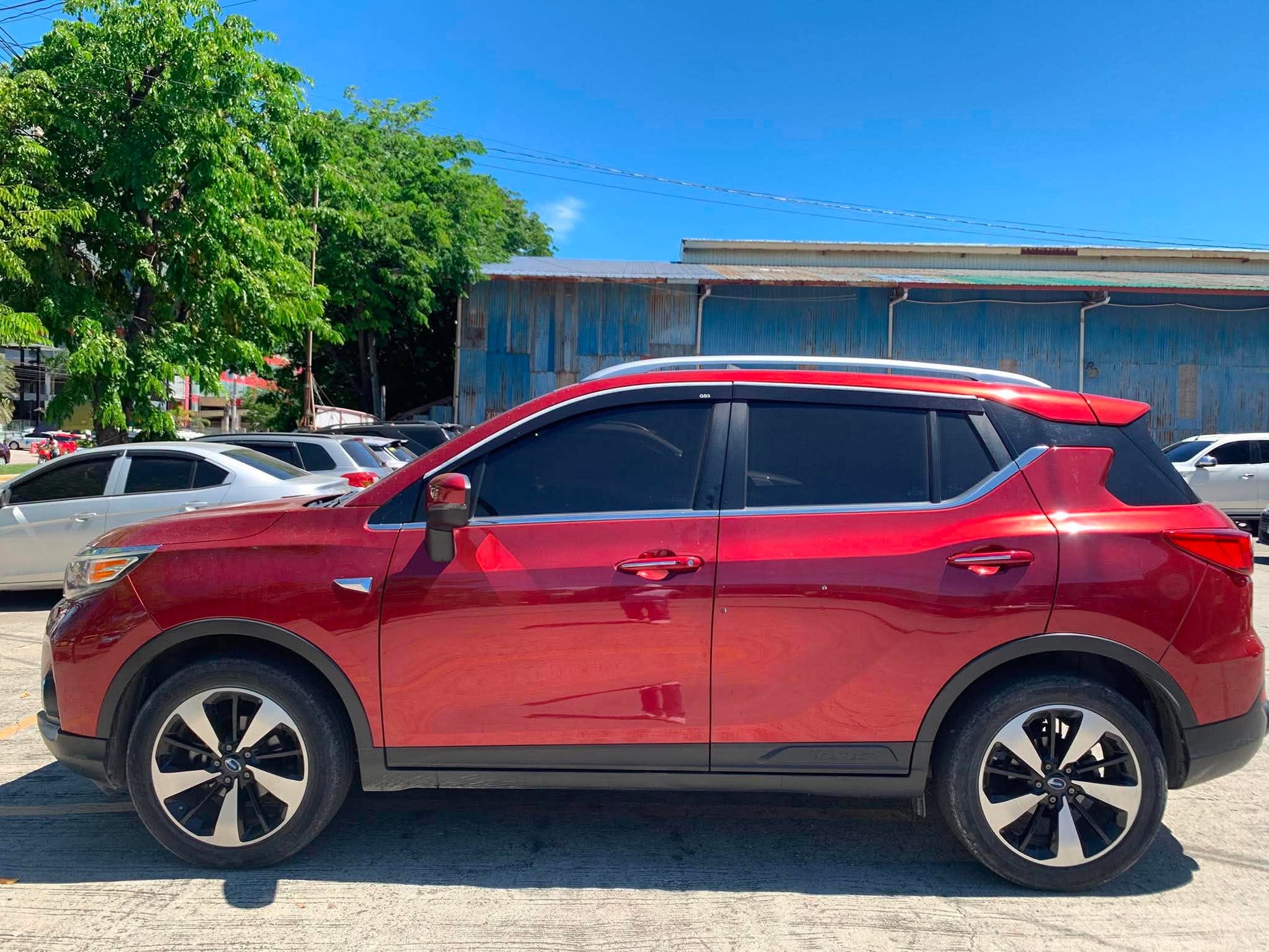 2020 GAC Motor GS3 GE (Top of the line!) Gold Aces Car Display Center