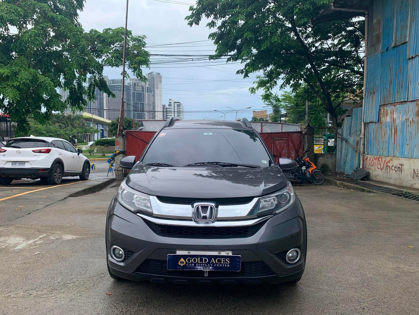 2017 HONDA BRV S 1.5AUTOMATIC TRANSMISSION Gold Aces Car Display Center