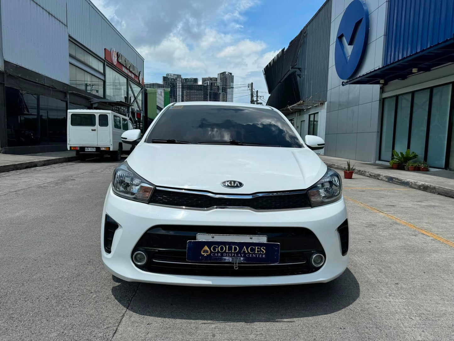 2020 KIA SOLUTO 1.4L EX AUTOMATIC TRANSMISSION Gold Aces Car Display Center