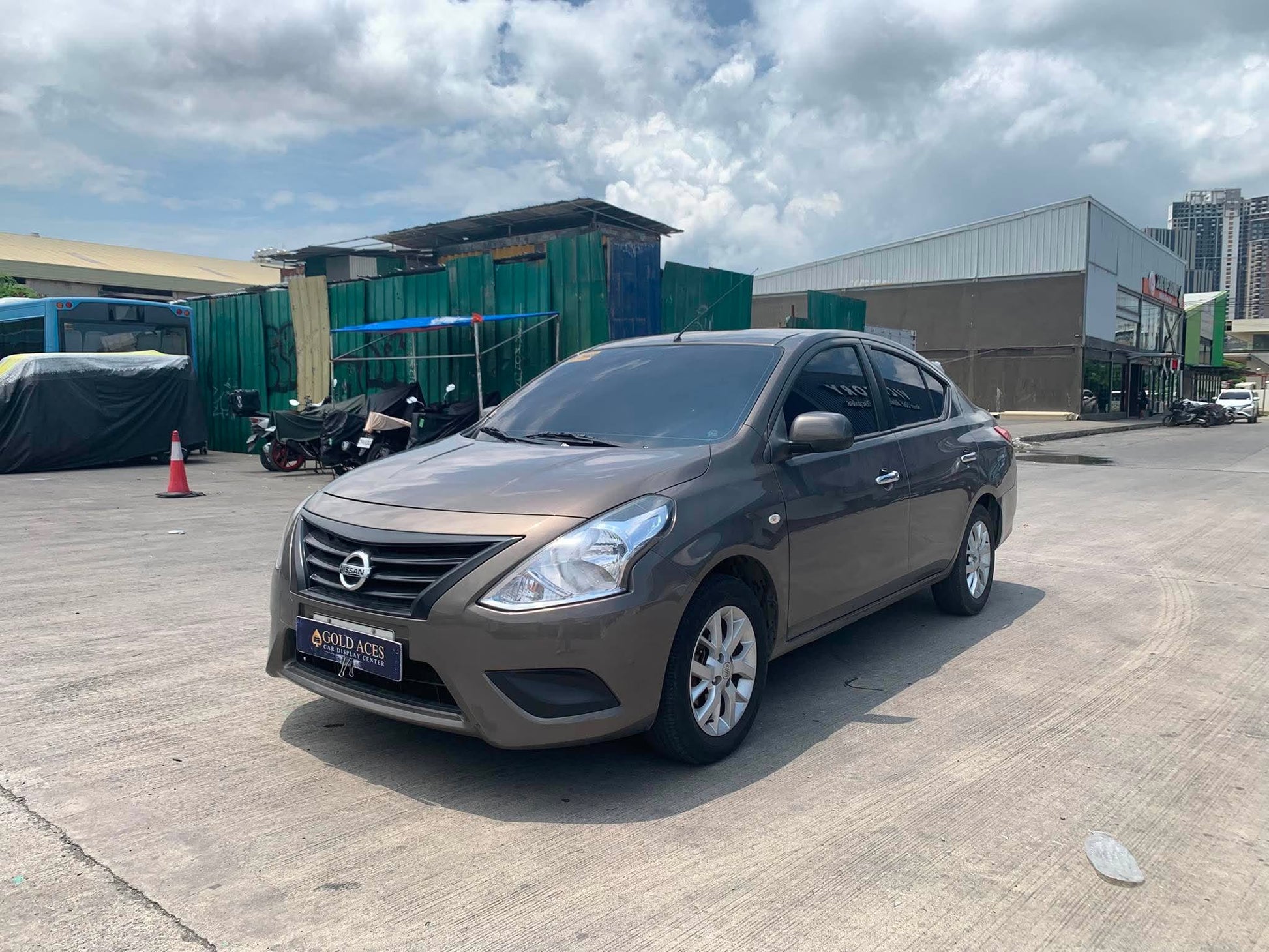 2016 NISSAN ALMERA 1.5L AUTOMATIC TRANSMISSION Gold Aces Car Display Center