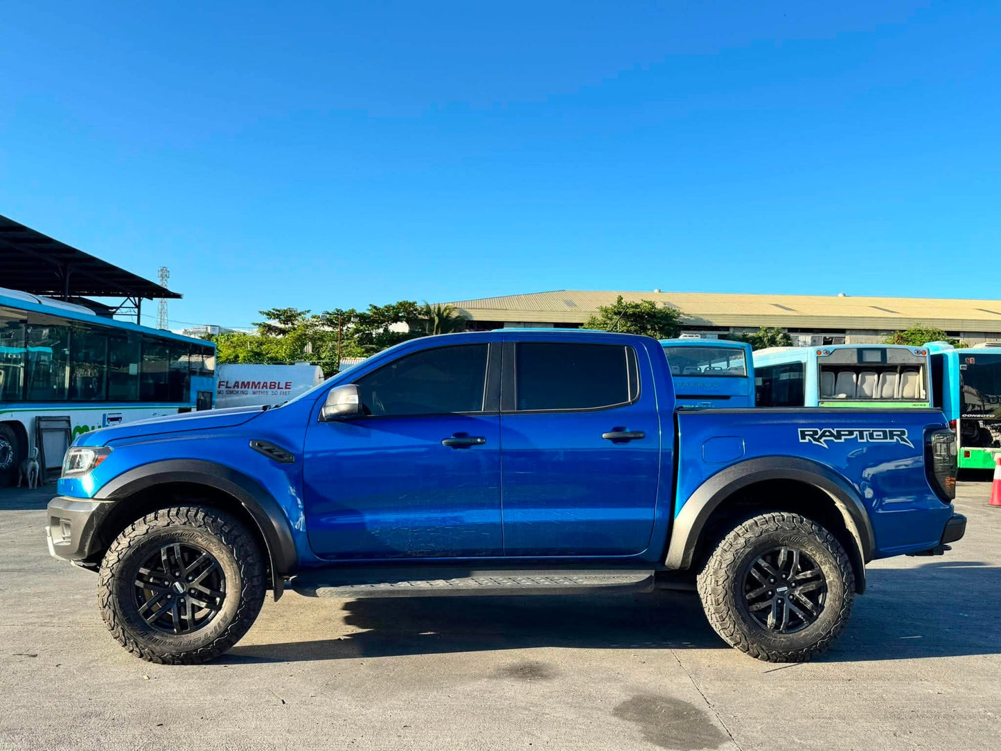 2019 FORD RANGER RAPTOR 2.0L 4X4 DSL AUTOMATIC TRANSMISSION Gold Aces Car Display Center