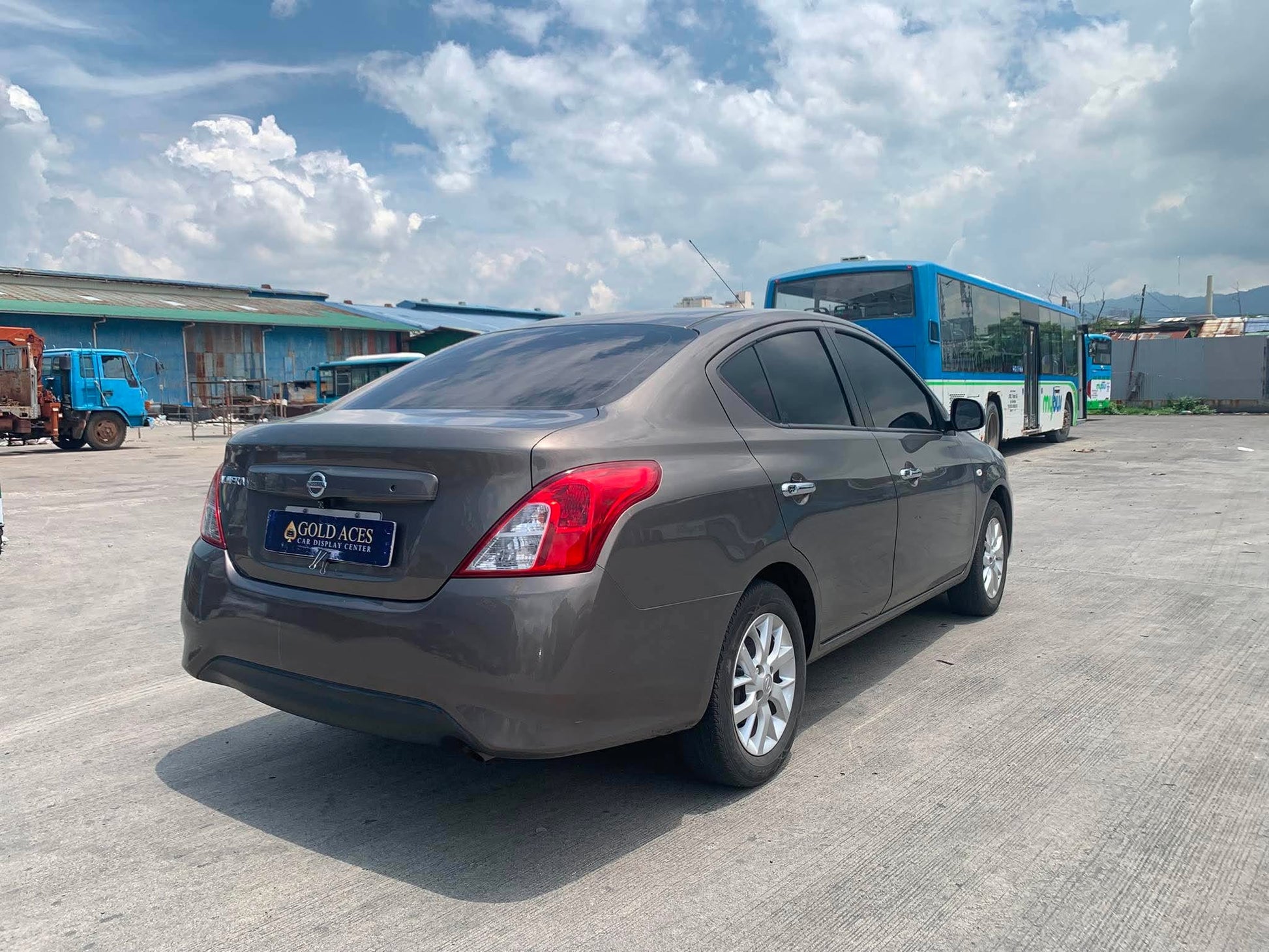 2016 NISSAN ALMERA 1.5L AUTOMATIC TRANSMISSION Gold Aces Car Display Center