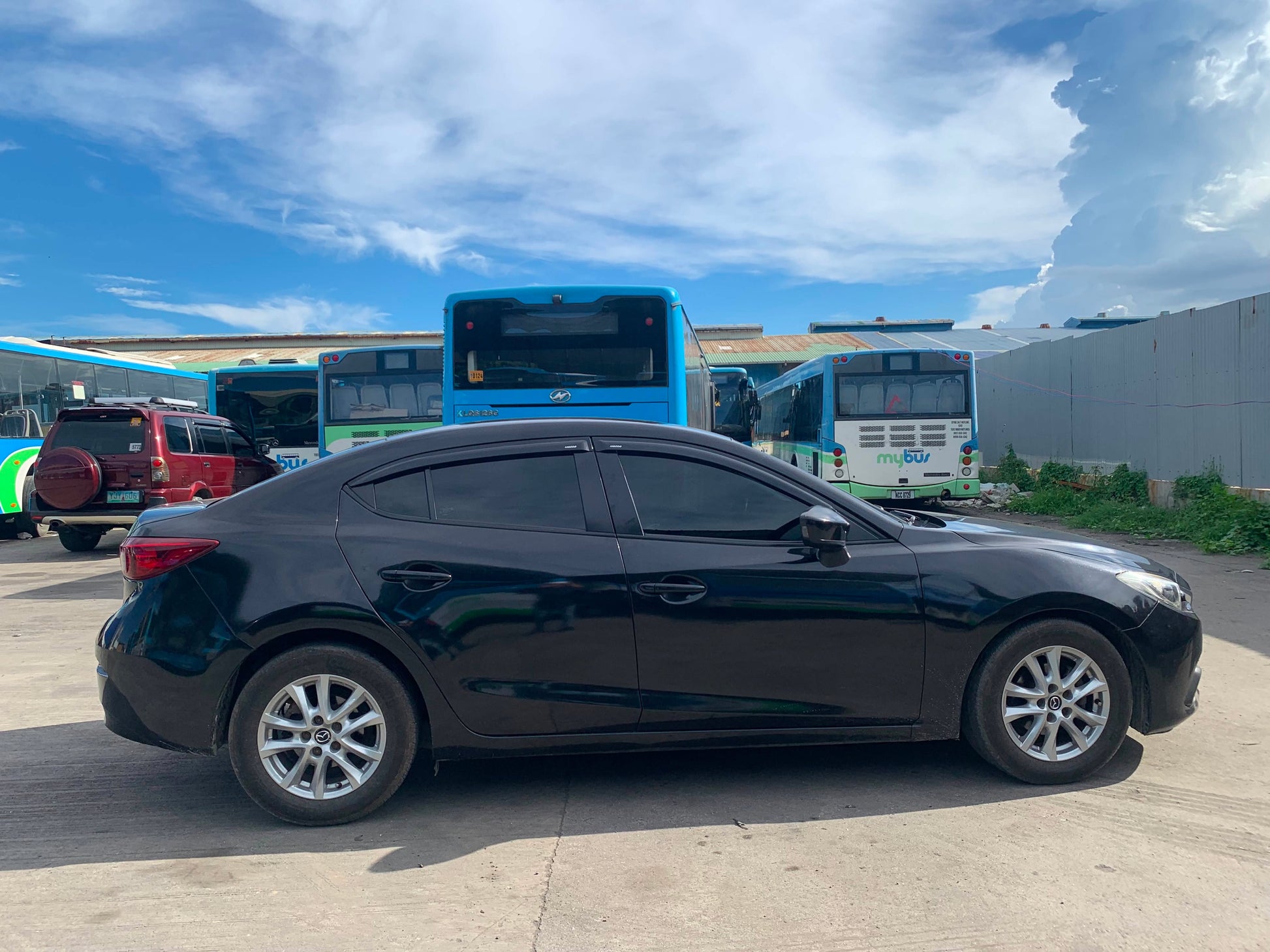 2016 MAZDA 3 2.0L SEDAN AUTOMATIC TRANSMISSION Gold Aces Car Display Center