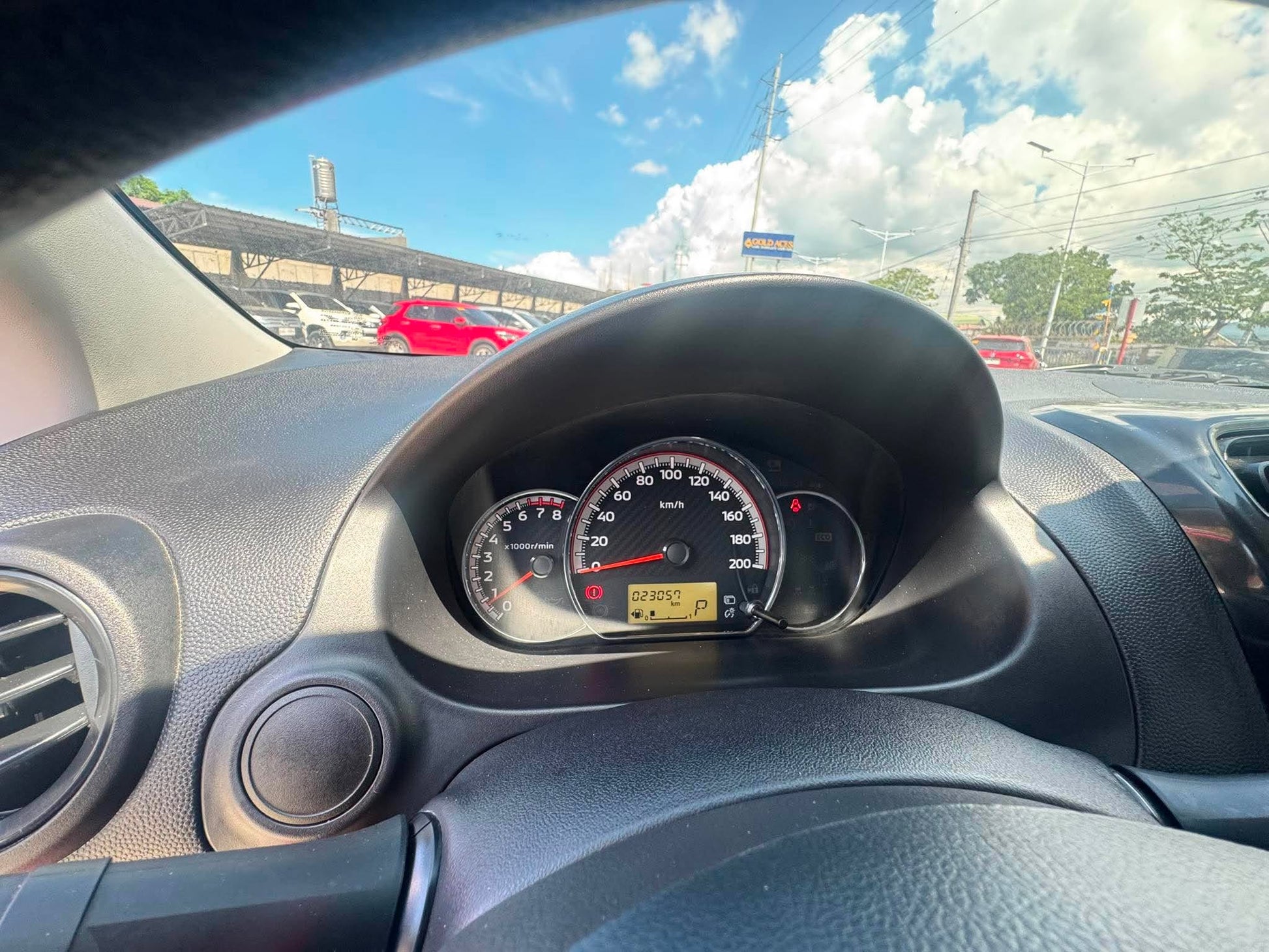 2025 MITSUBISHI MIRAGE G4 GLX 1.2L CVT AUTOMATIC TRANSMISSION Gold Aces Car Display Center