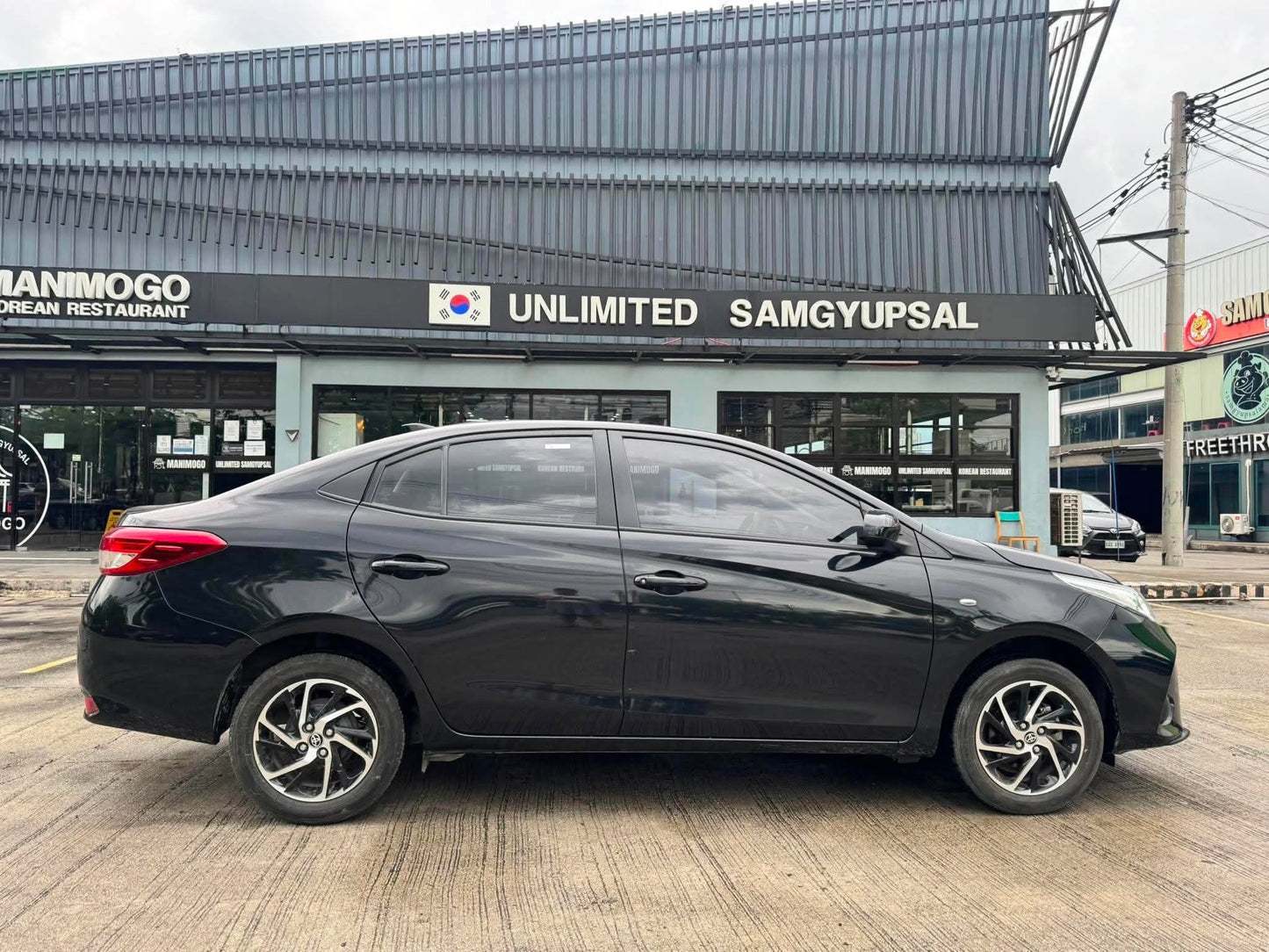 2024 TOYOTA VIOS 1.3L XLE AUTOMATIC TRANSMISSION Gold Aces Car Display Center
