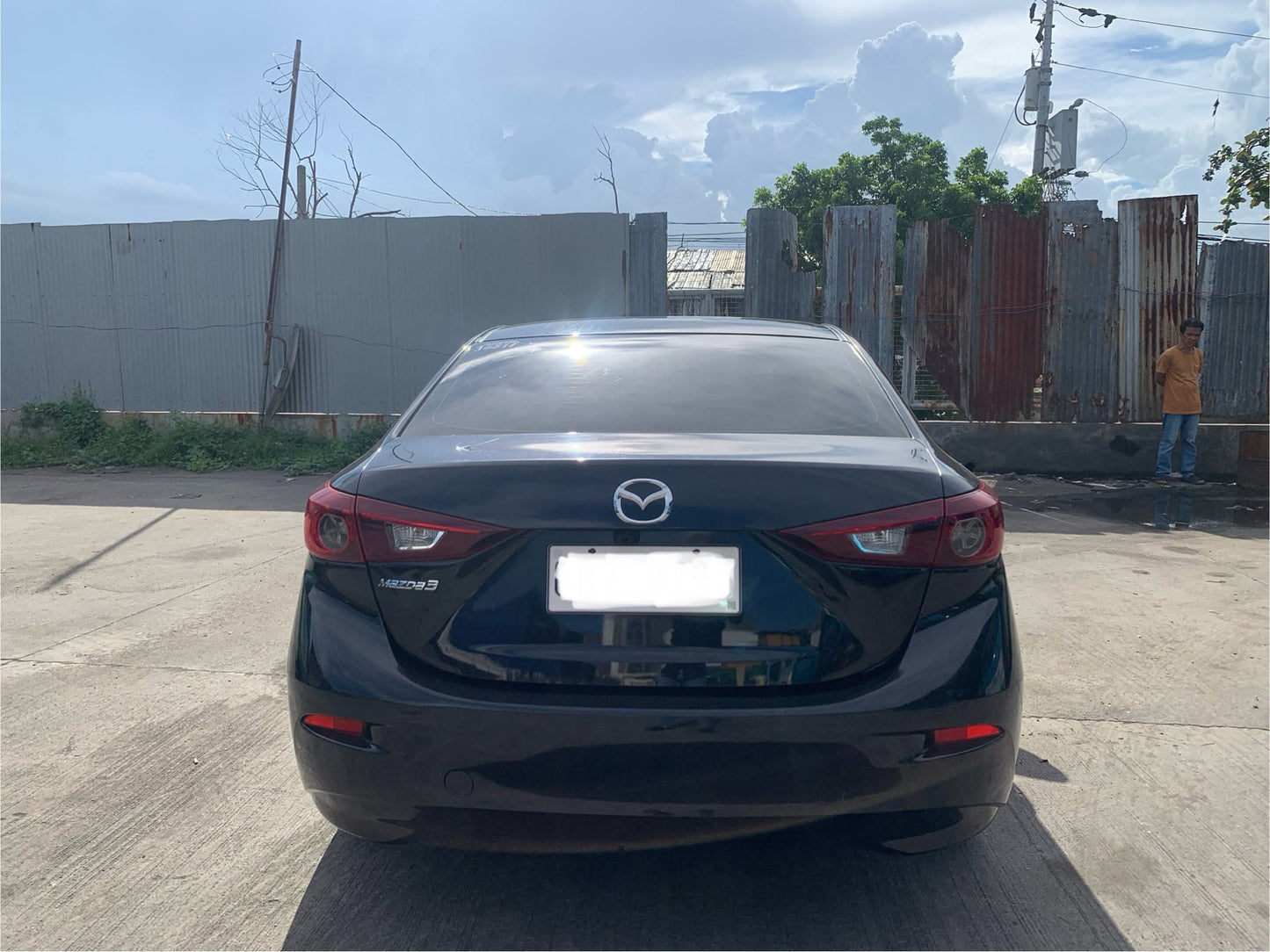 2016 MAZDA 3 2.0L SEDAN AUTOMATIC TRANSMISSION Gold Aces Car Display Center