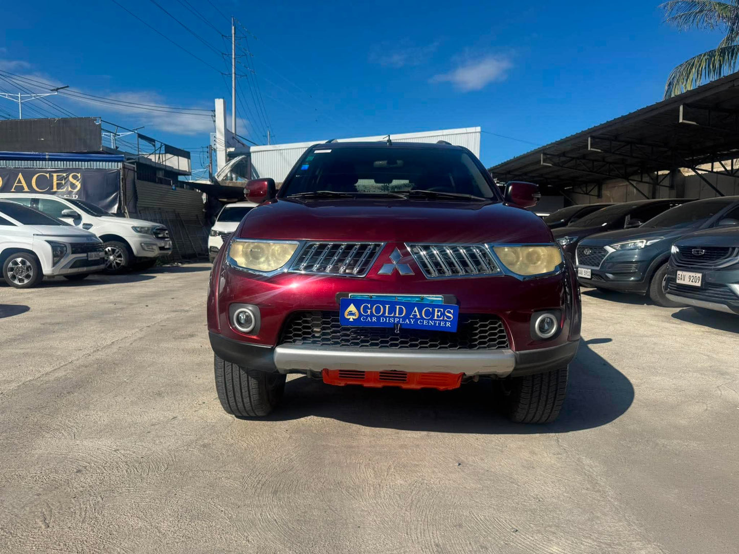 2013 MITSUBISHI MONTERO GLX 2.5L DSL MANUAL TRANSMISSION Gold Aces Car Display Center