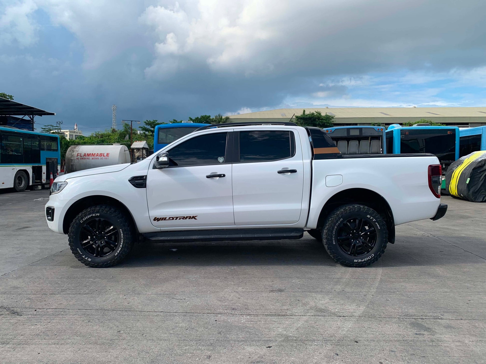 2022 FORD RANGER WILDTRAK 2.0L 4X2 DSL AUTOMATIC TRANSMISSION (33TKMS ONLY!) Gold Aces Car Display Center