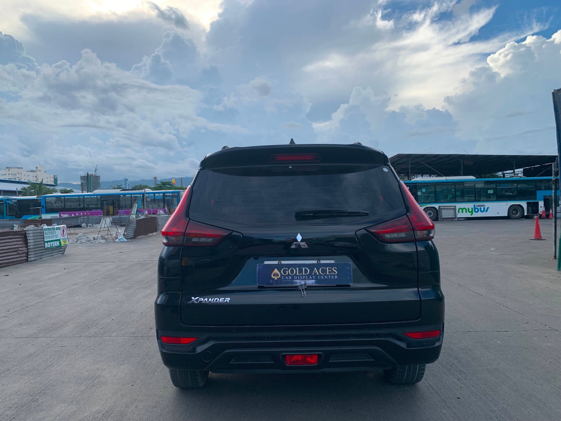 2019 MITSUBISHI XPANDER 1.5L GLX AUTOMATIC TRANSMISSION Gold Aces Car Display Center