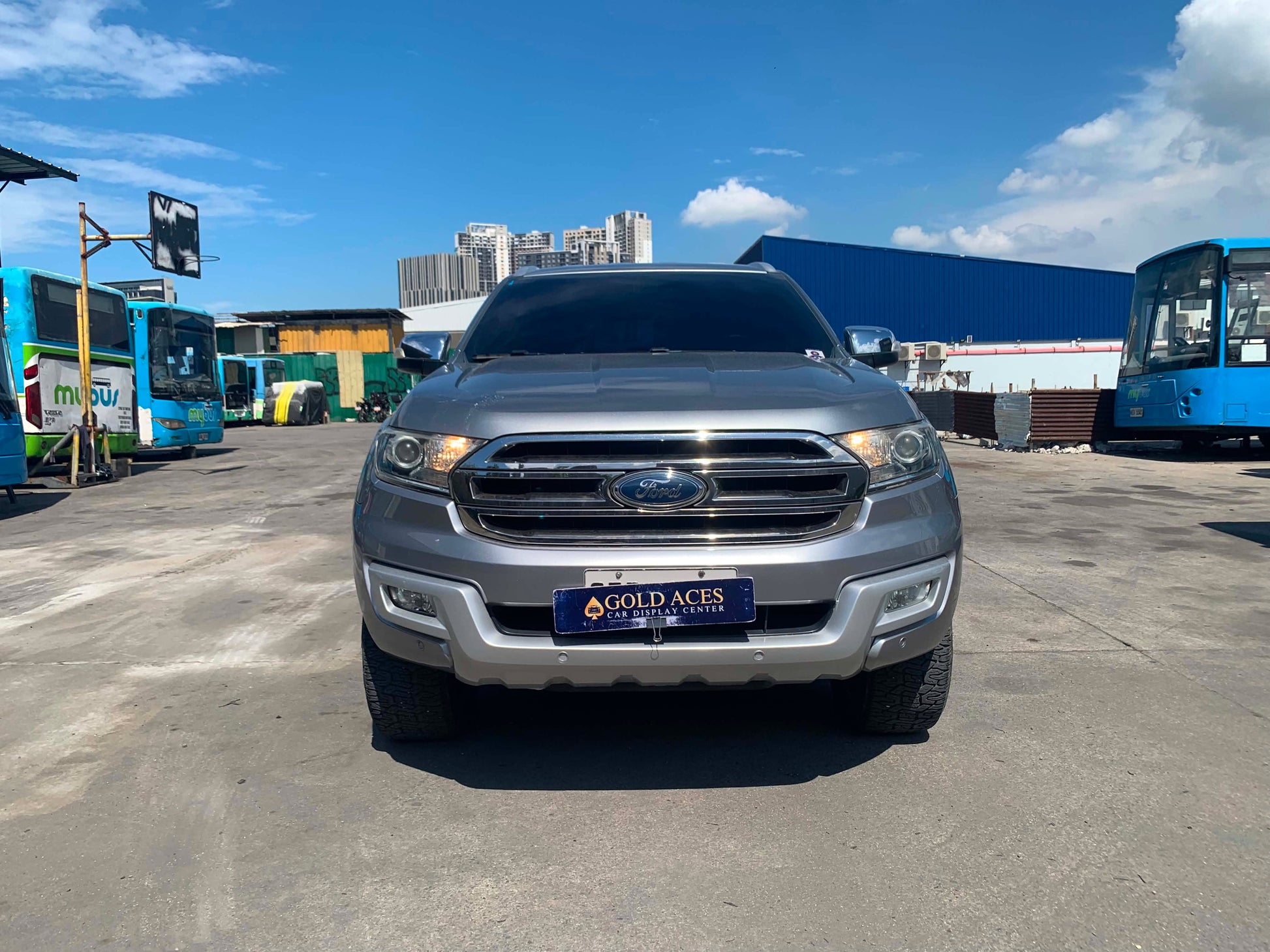 &nbsp;2016 FORD EVEREST TITANIUM 4X2 DSL AUTOMATIC TRANSMISSION Gold Aces Car Display Center